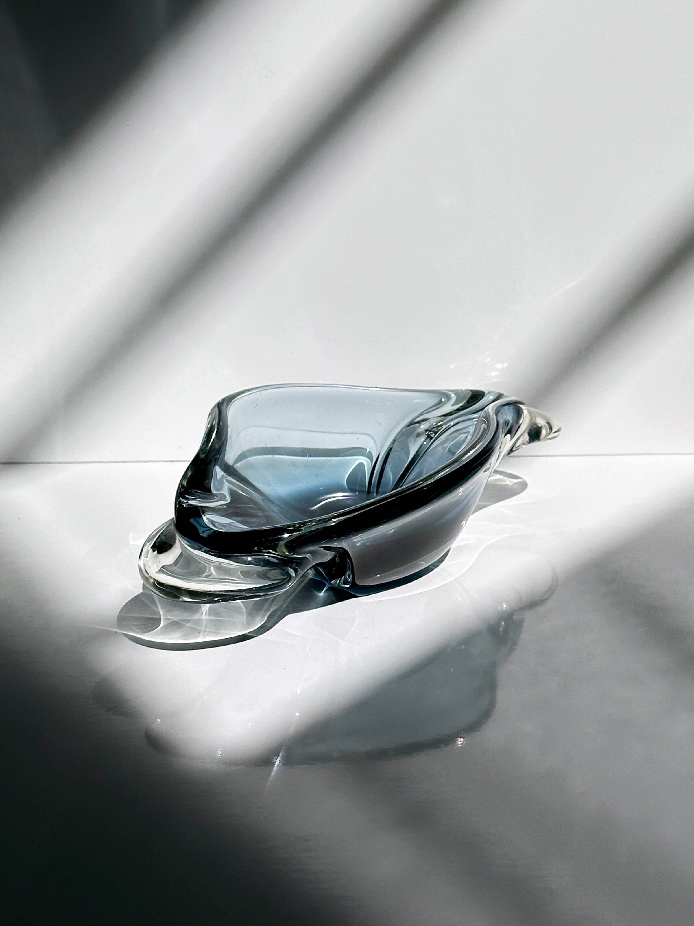 Vide-poche italien Murano années 1970 gris bleu