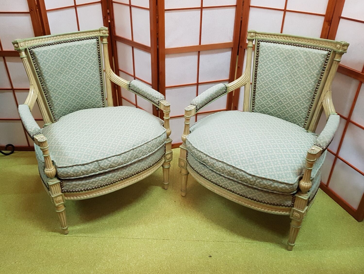 Paire de fauteuils Louis xvI enfant