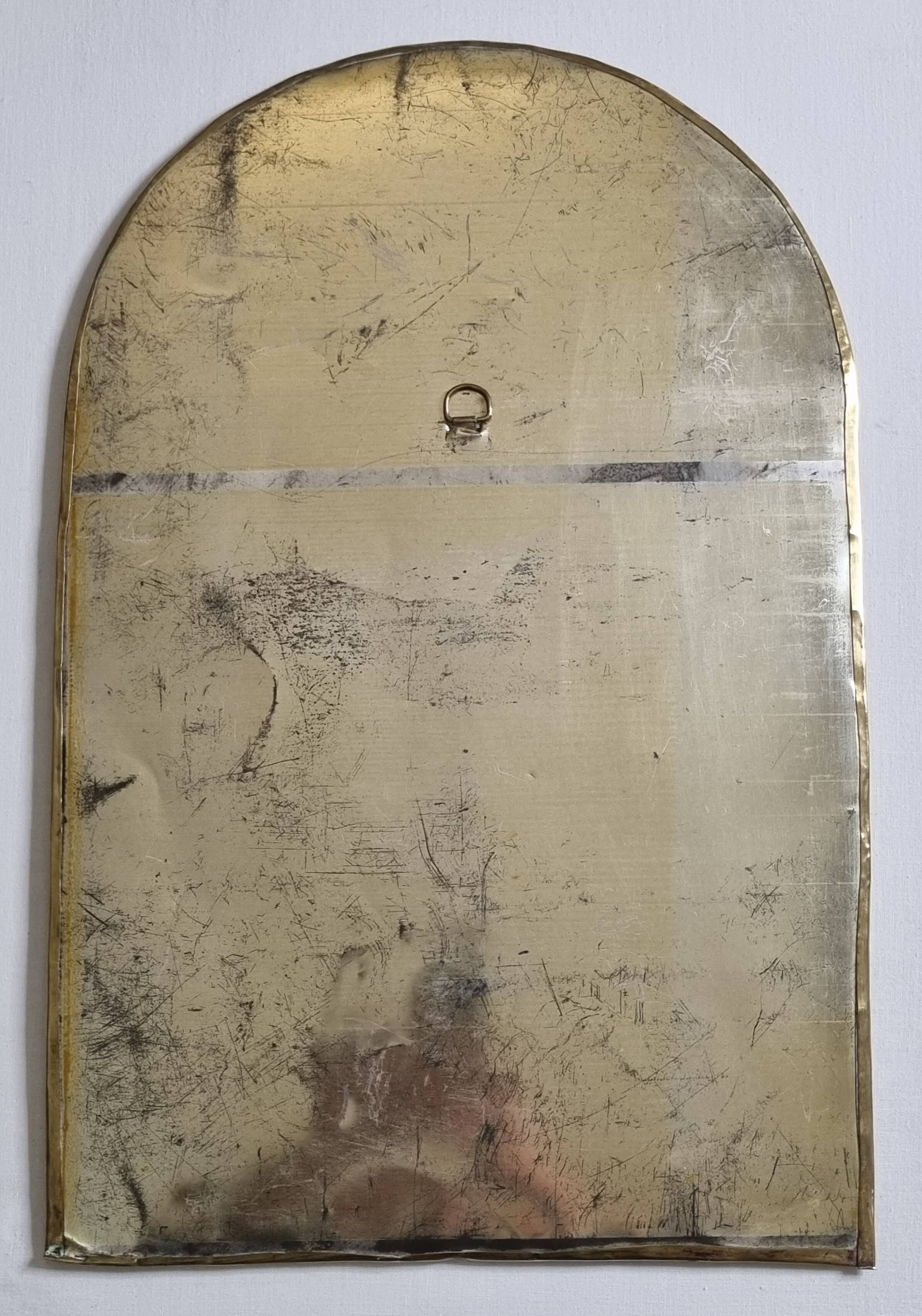 Miroir mural arche en laiton poli artisanat marocain, grand format 48x31 cm