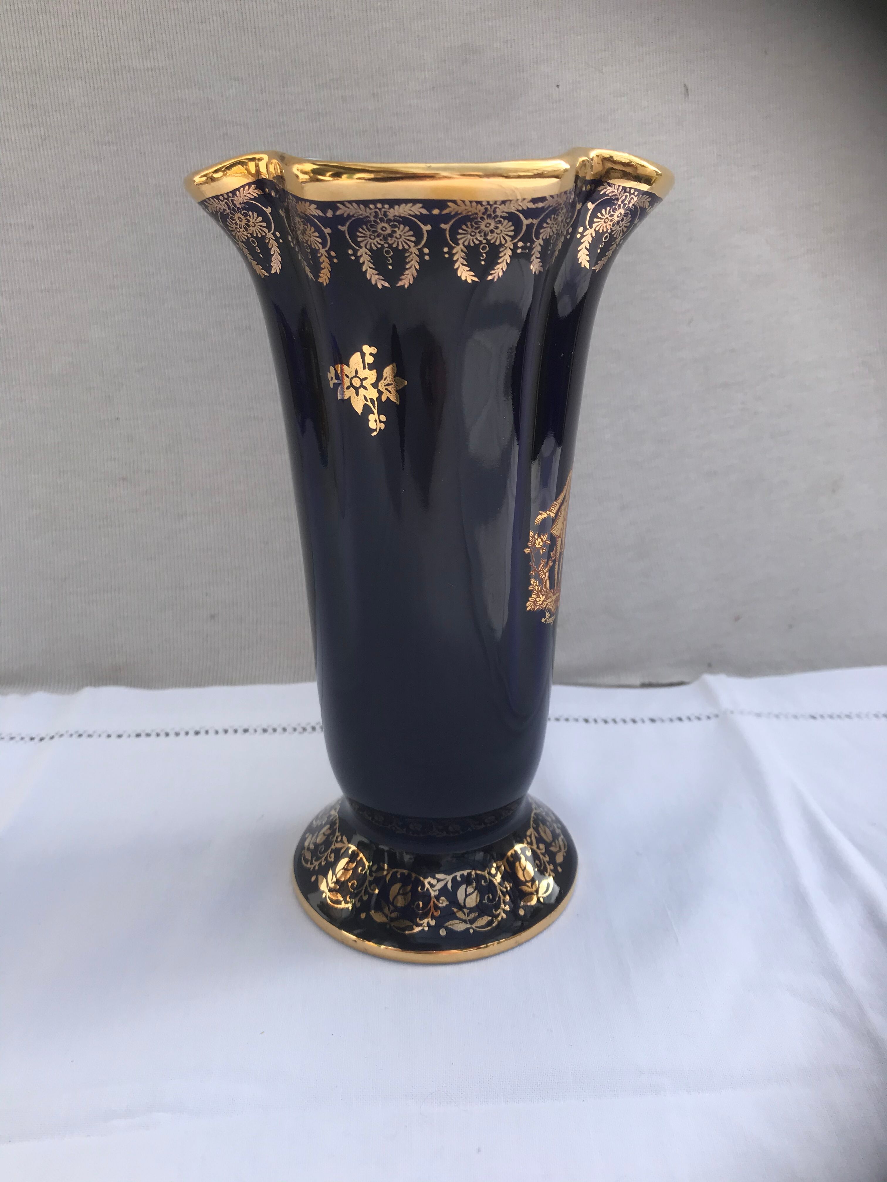 Ancient vase porcelain