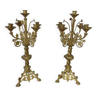 Paire d'anciens candélabres d'autel en laiton doré du XIX ème