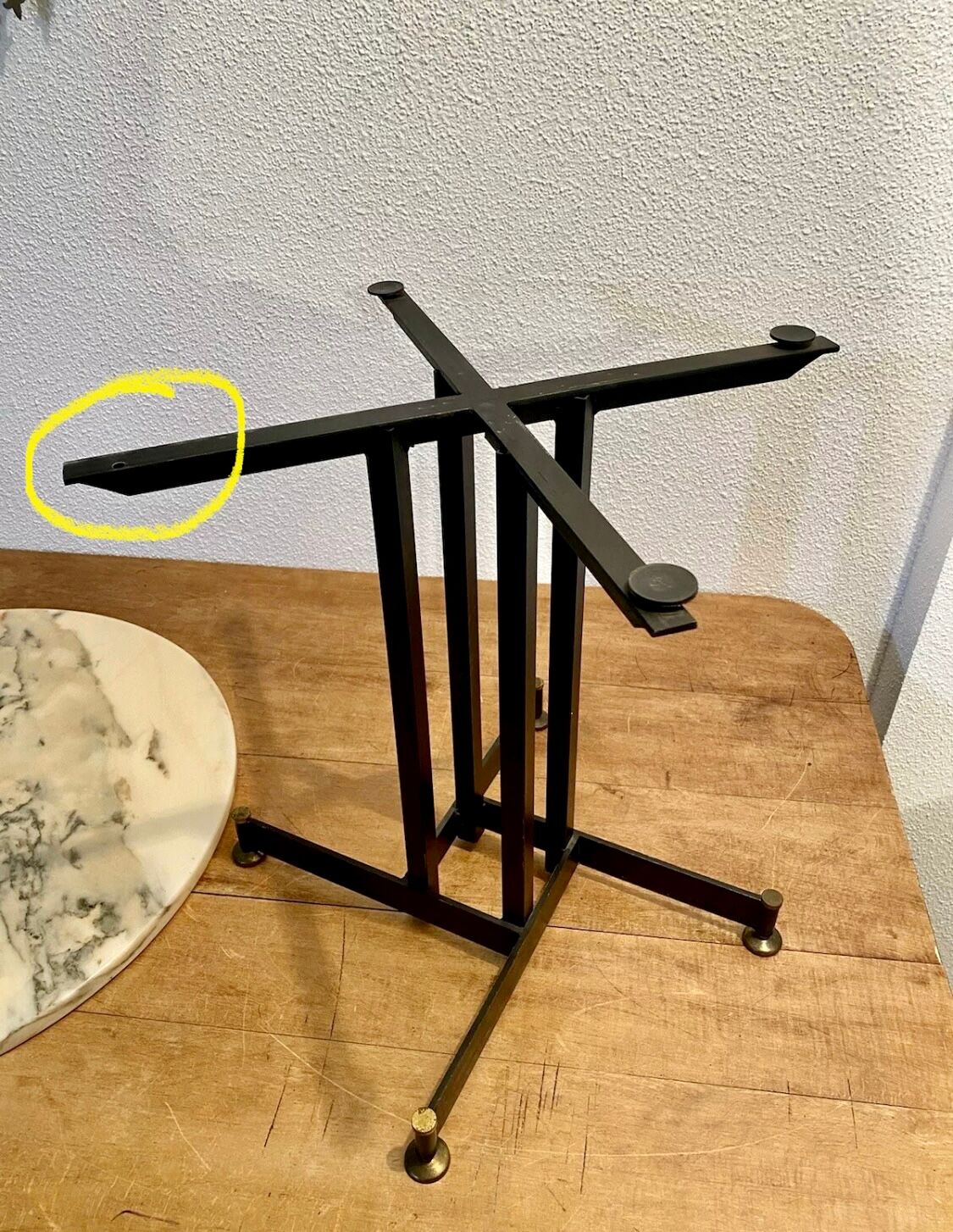Table guéridon marbre et metal design italien annee 60