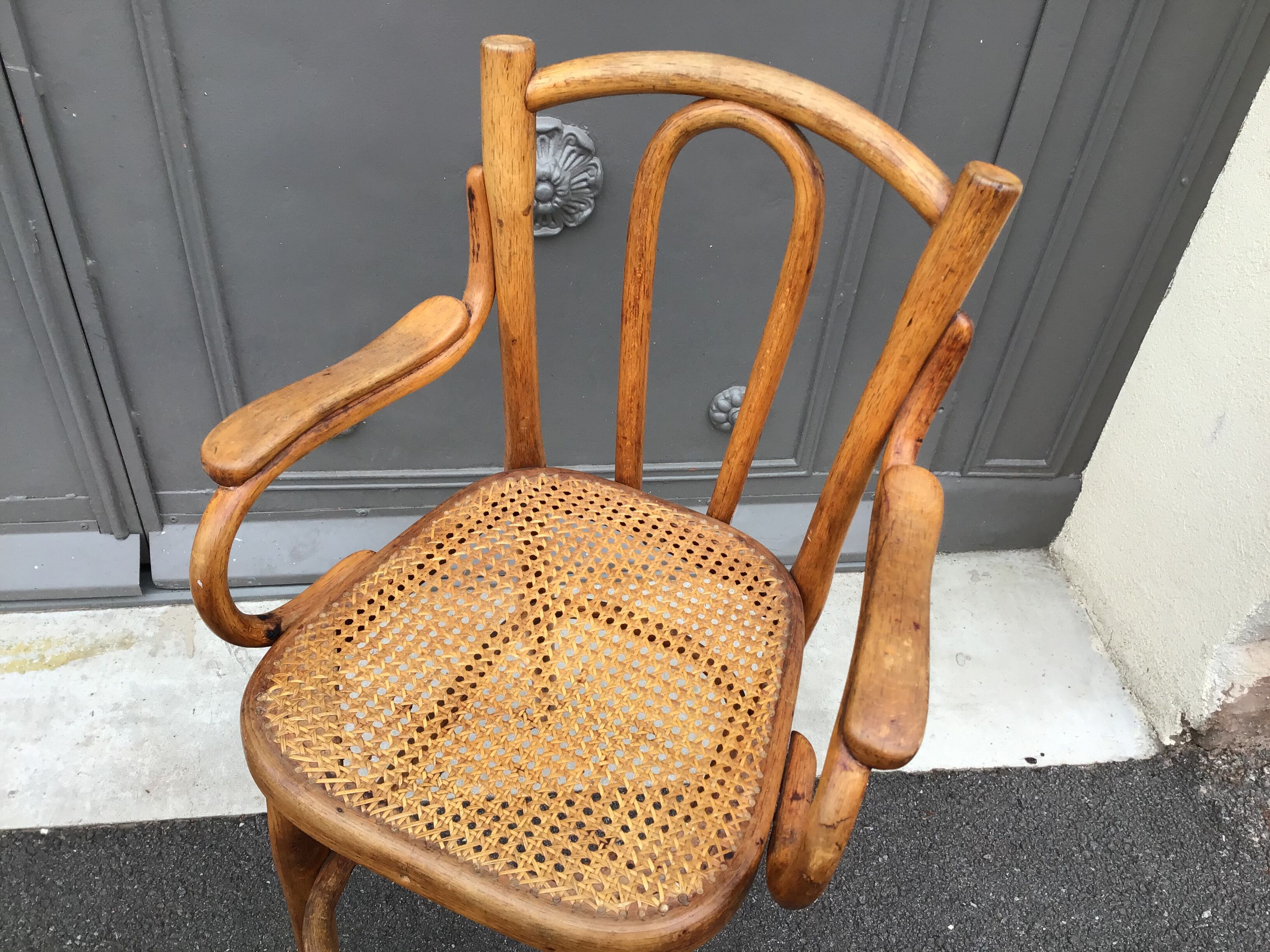 Viennese high baby chair curved tuna and