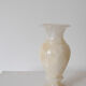 Vase en albâtre