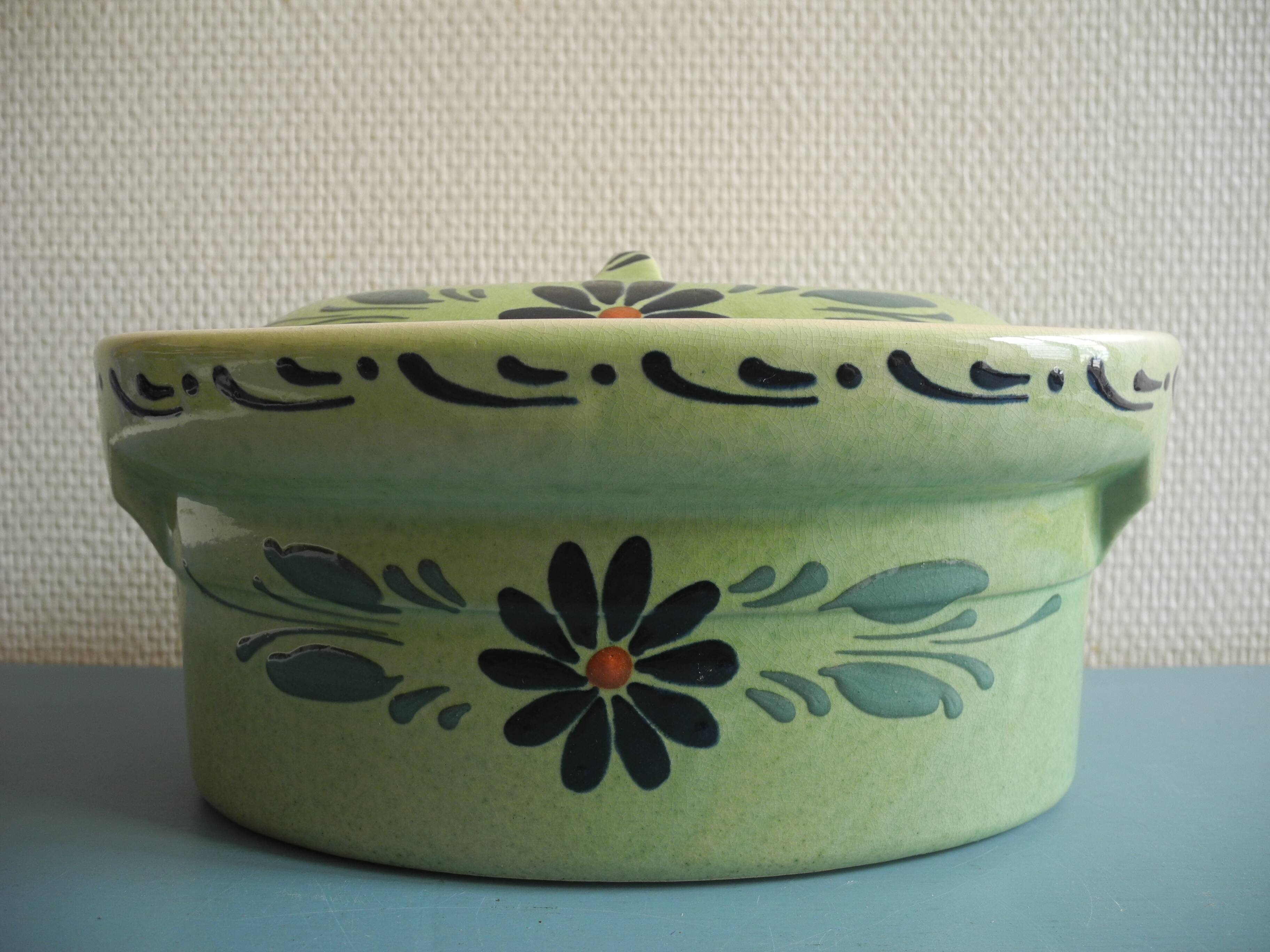 Baeckeoffe terrine, Alsatian pottery, vintage dish