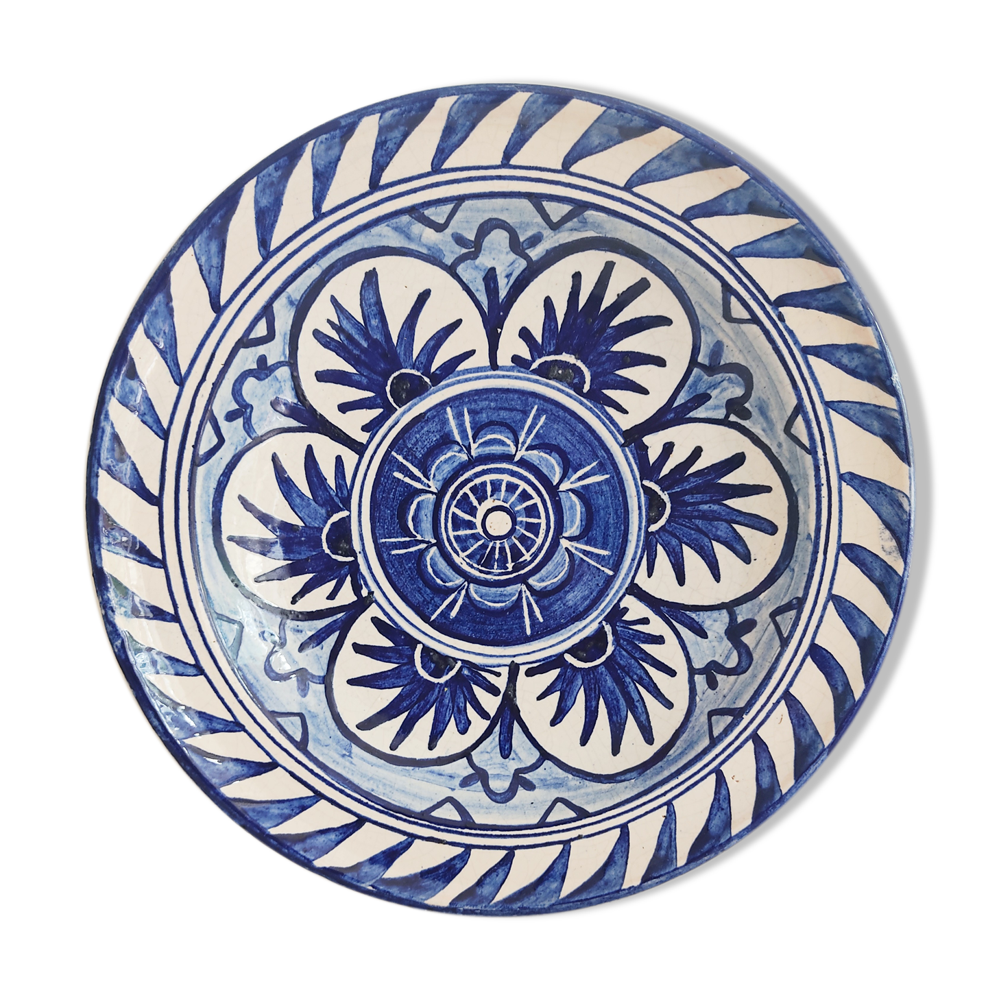 Decorative plate blue and white décor