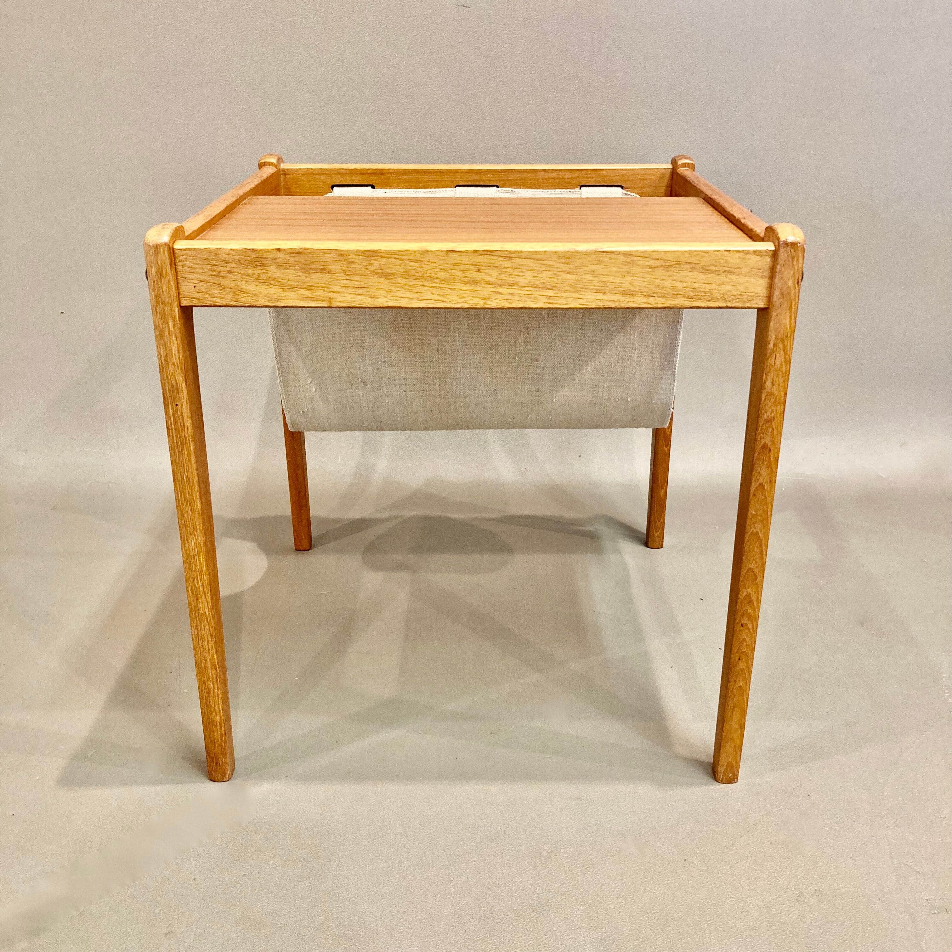 Table magazine holder Scandinavian design stamp 1950.