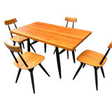 Table et chaises d'Ilmari Tapiovaara