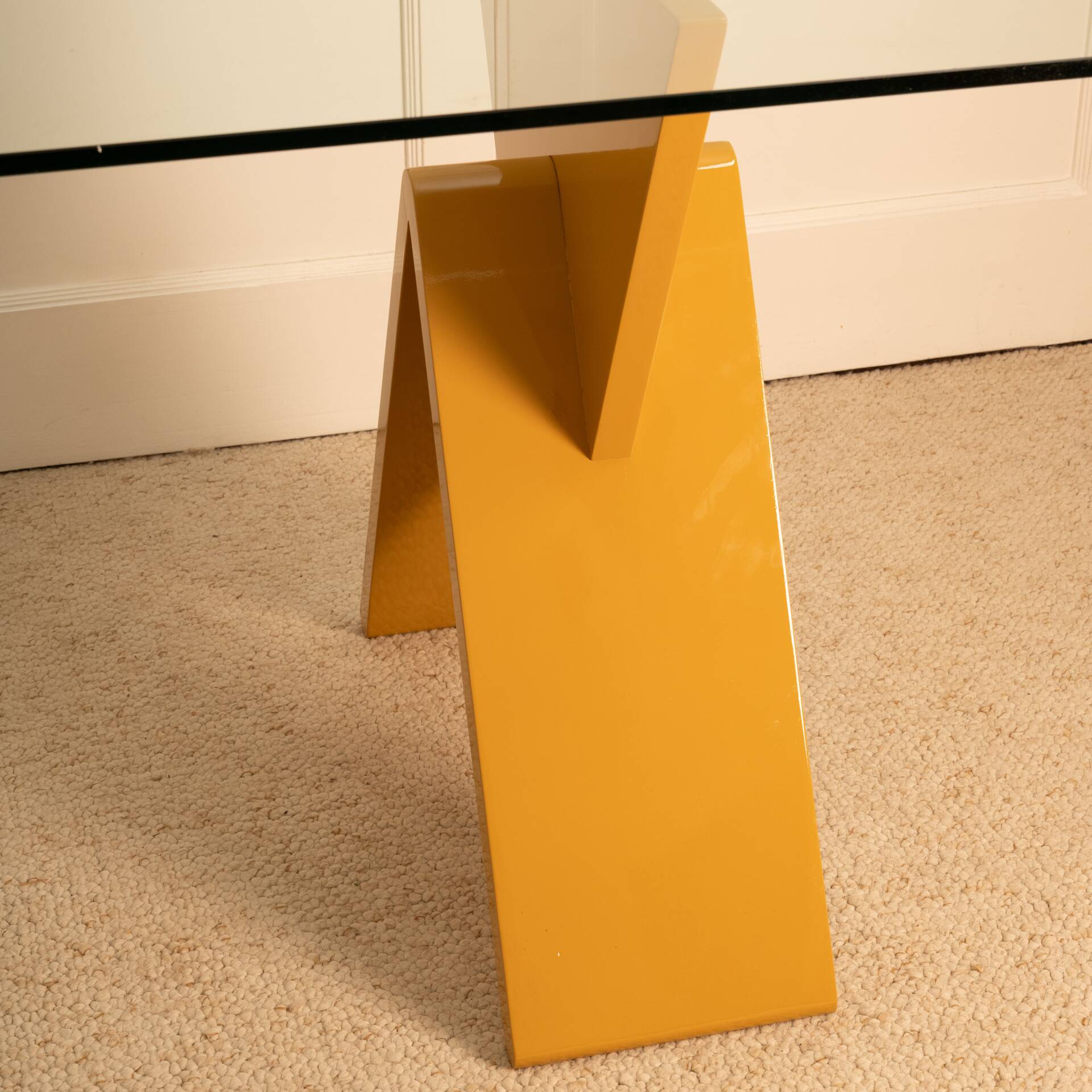 Dining table - Italy 1980s