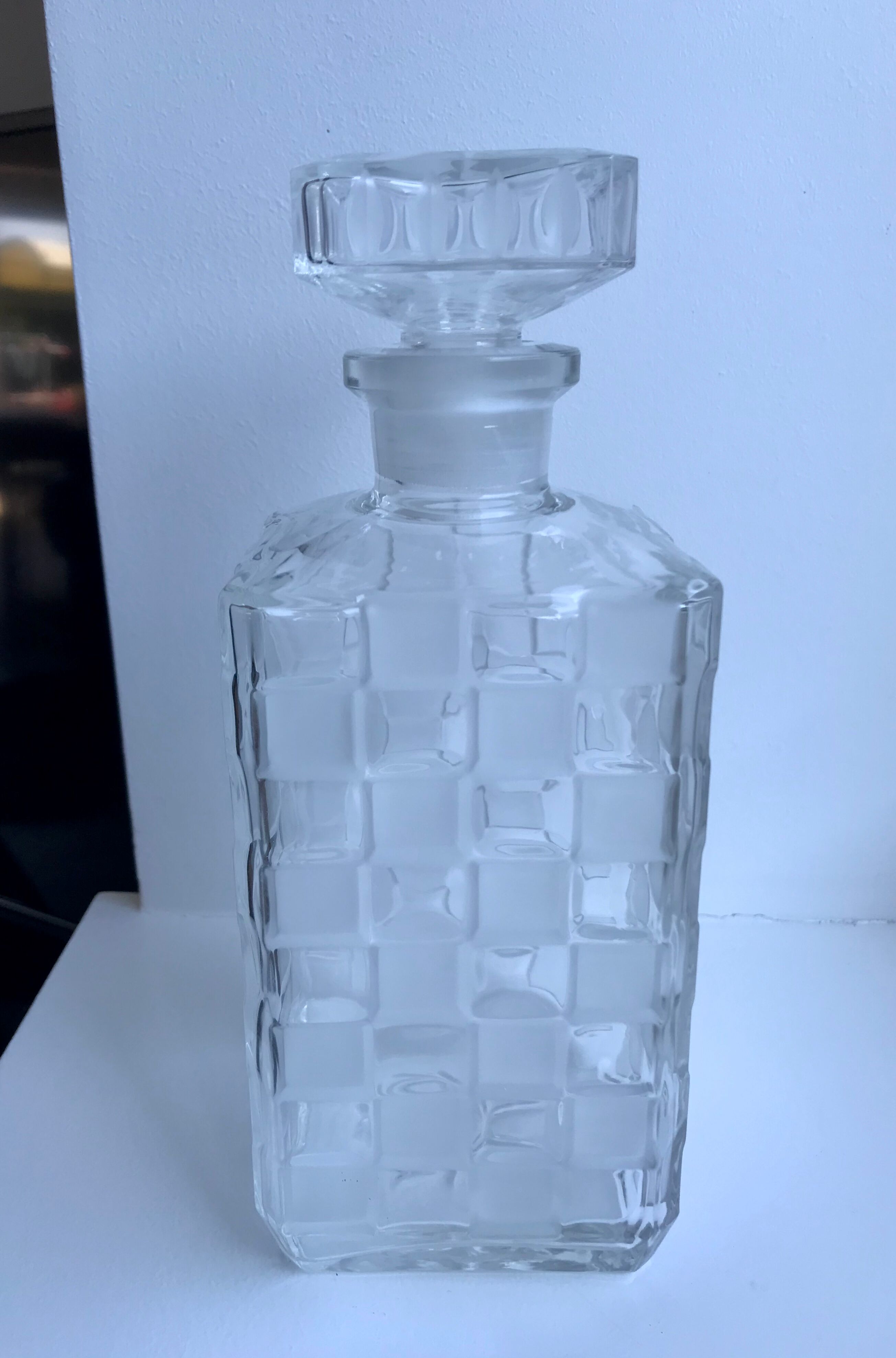 Glass whisky decanter and polished glass glass checkerboard effect 60s-70s
