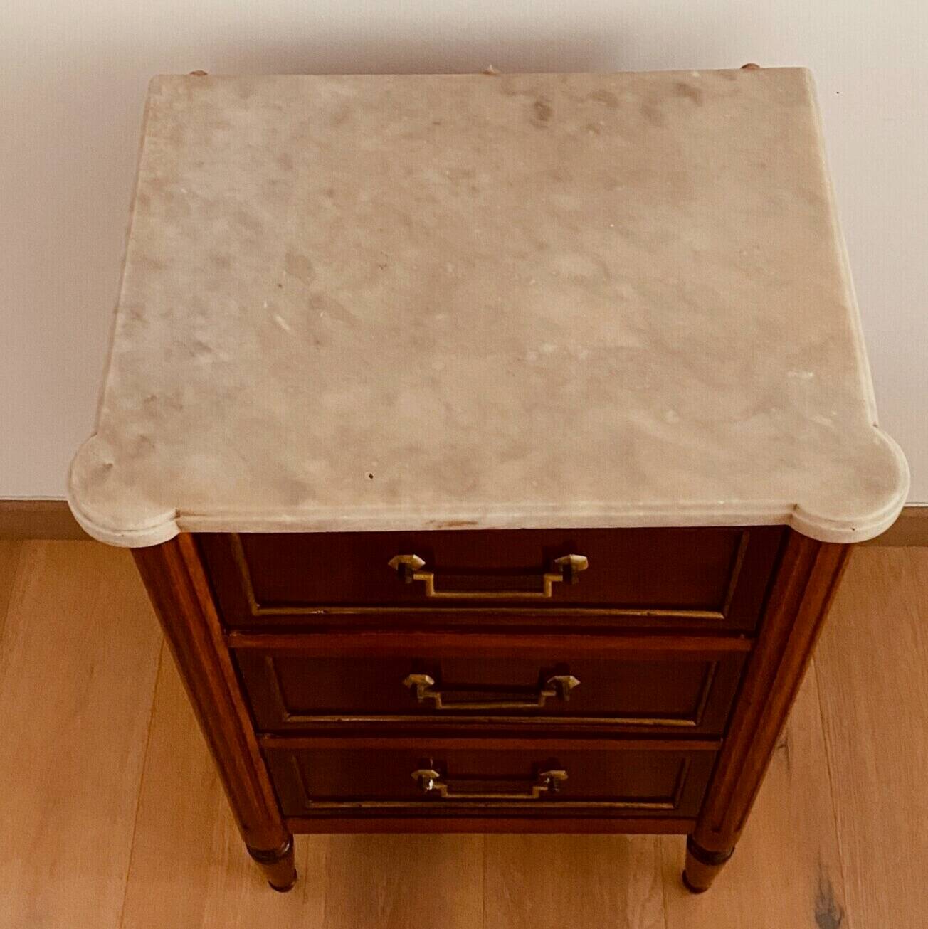 Louis XVI style chest of drawers in mahogany 20th century