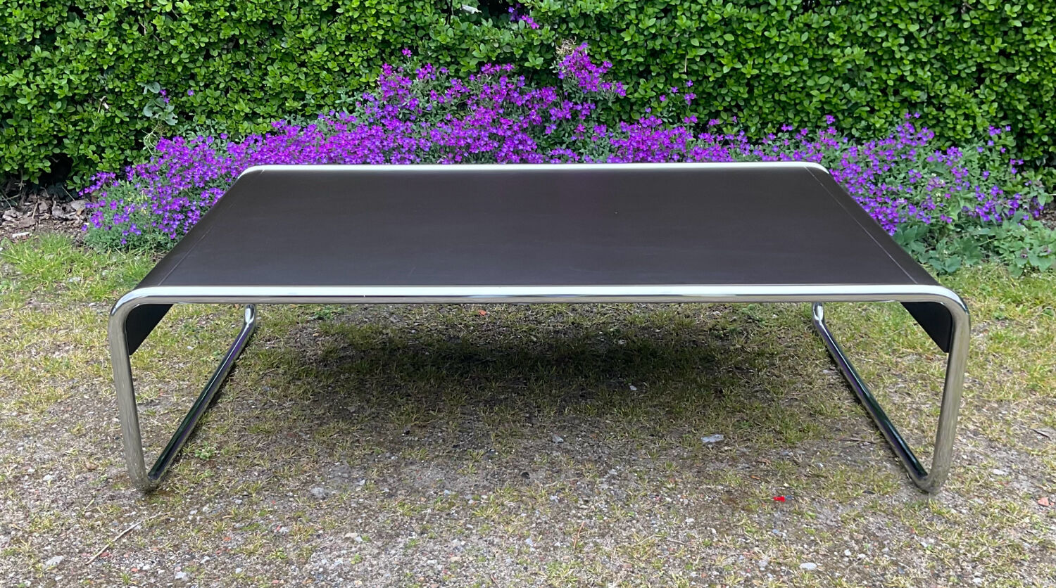 Space Age style coffee table by Marcel Breuer