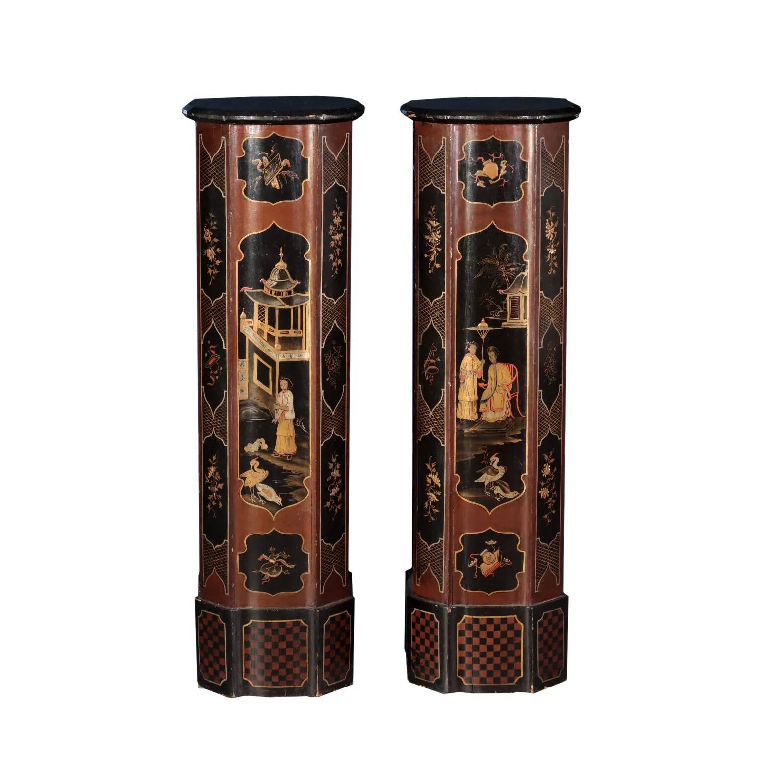 Pair of pedestal columns in chinoiserie style
