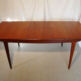 Table expandable teak Younger and four chairs