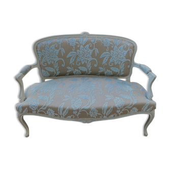 Very Beautiful Sofa Bench