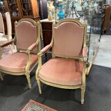 Paire de fauteuils cabriolet Louis XVI