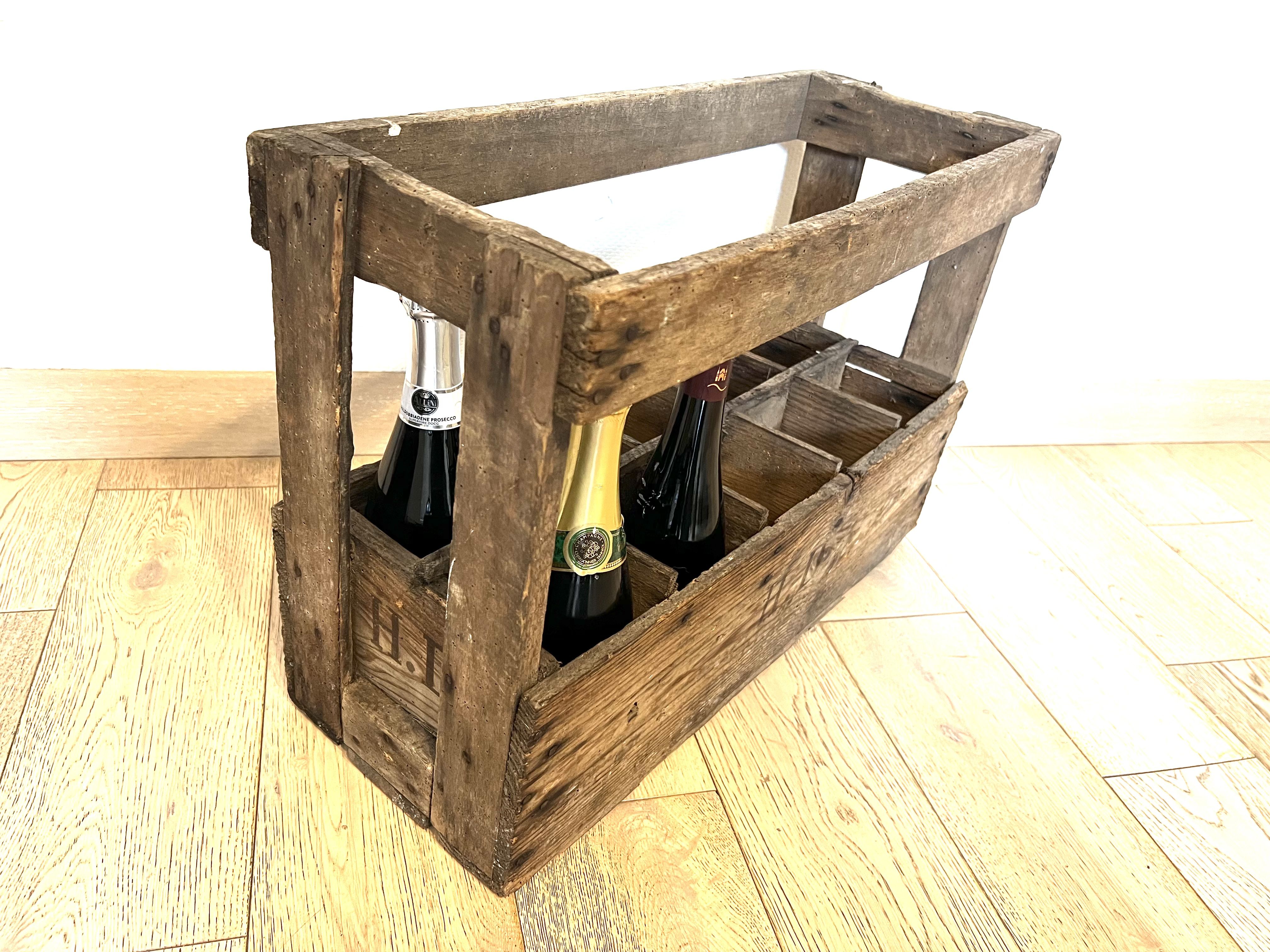 Vintage wooden wine case locker old bottle with HD monogram