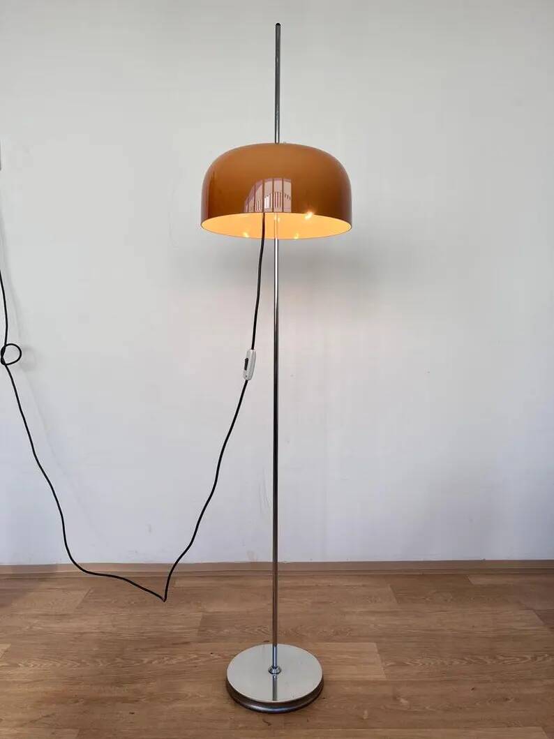 Design mid century Harvey Guzzini Meblo Floor Lamp, Italy 1970s