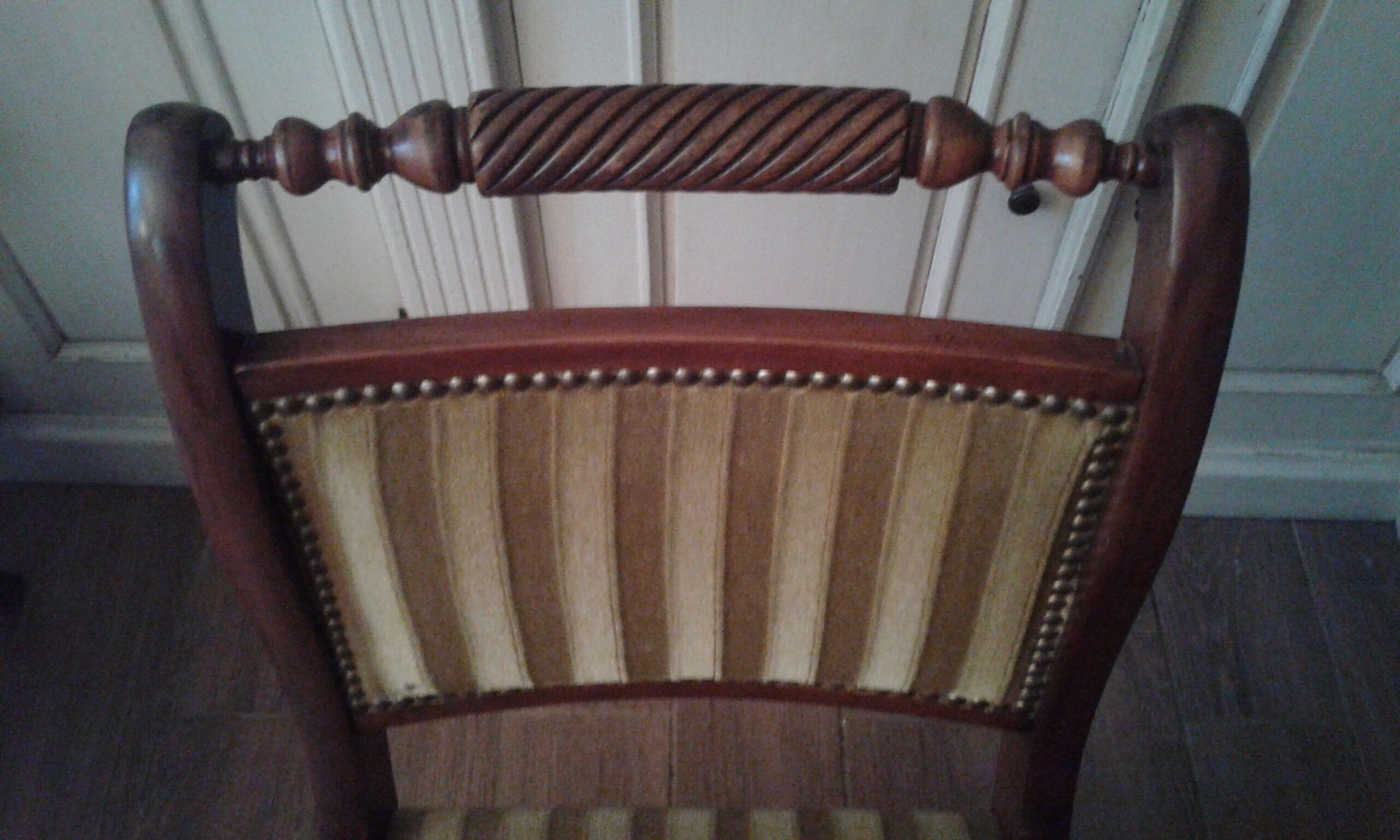 Dining room's table and 4 chairs, english style