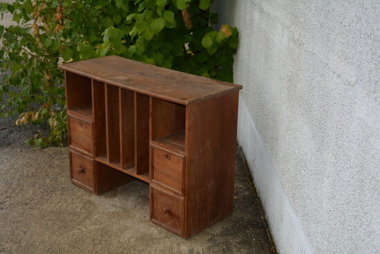 Shelf, desk top, locker