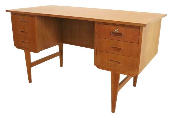 Deens bureau 'Haurvig' - teak mid century