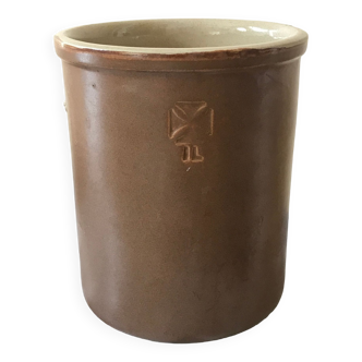 English stoneware pot