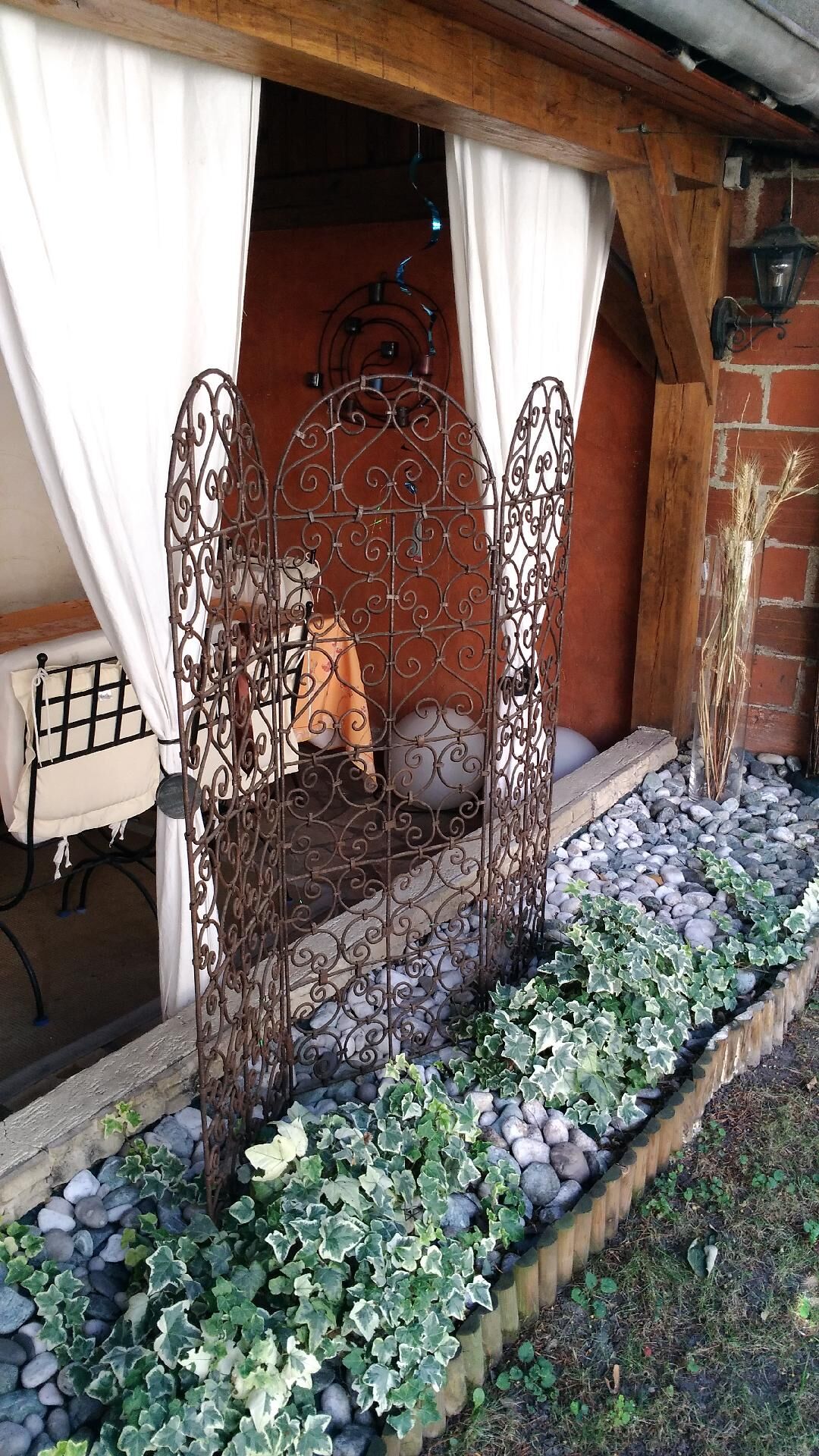Wrought iron screen