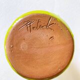 3 tasses en céramique émaillée verte et jaune, signées