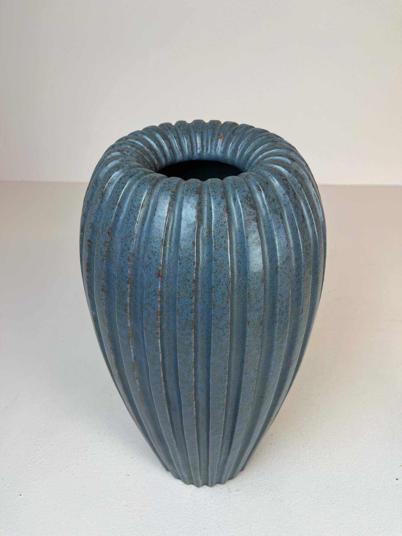 Blue vase from the mid-century period by Vicke Lindstrand, 1950s, Sweden.