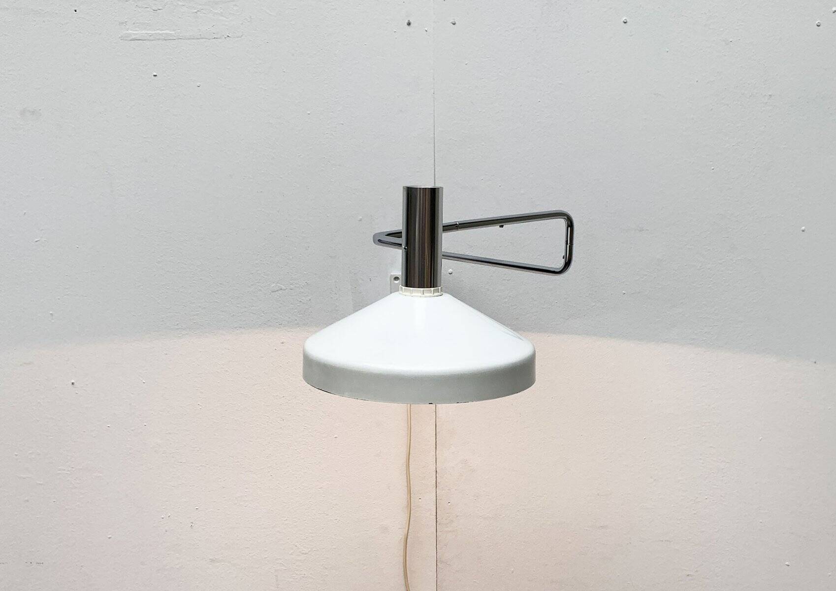 Swiss wall lamp Pentarkus mid-century by Rosemarie and Rico Baltensweiler for Baltensweiler, 1950s.