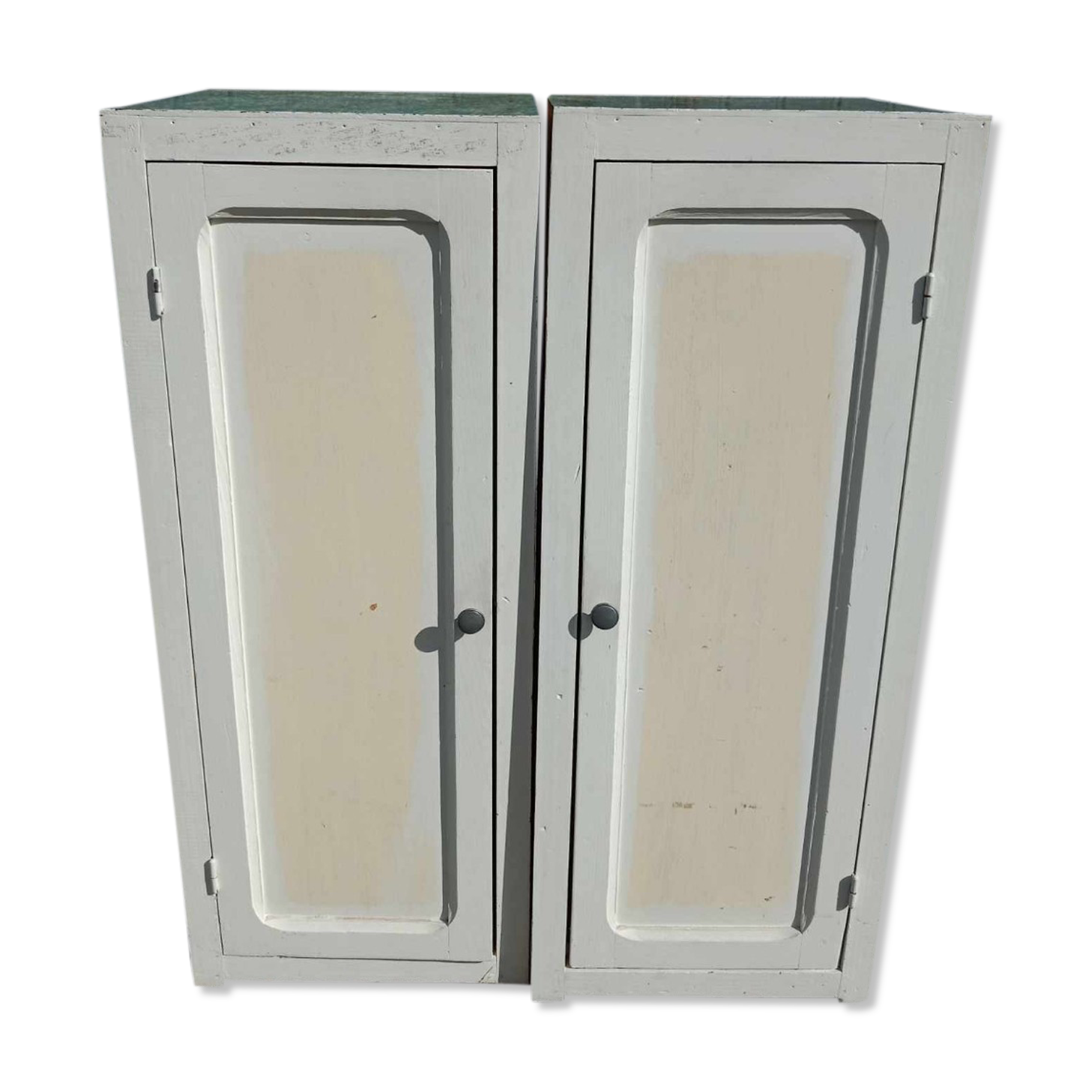 Parisian chests of drawers or bedside tables