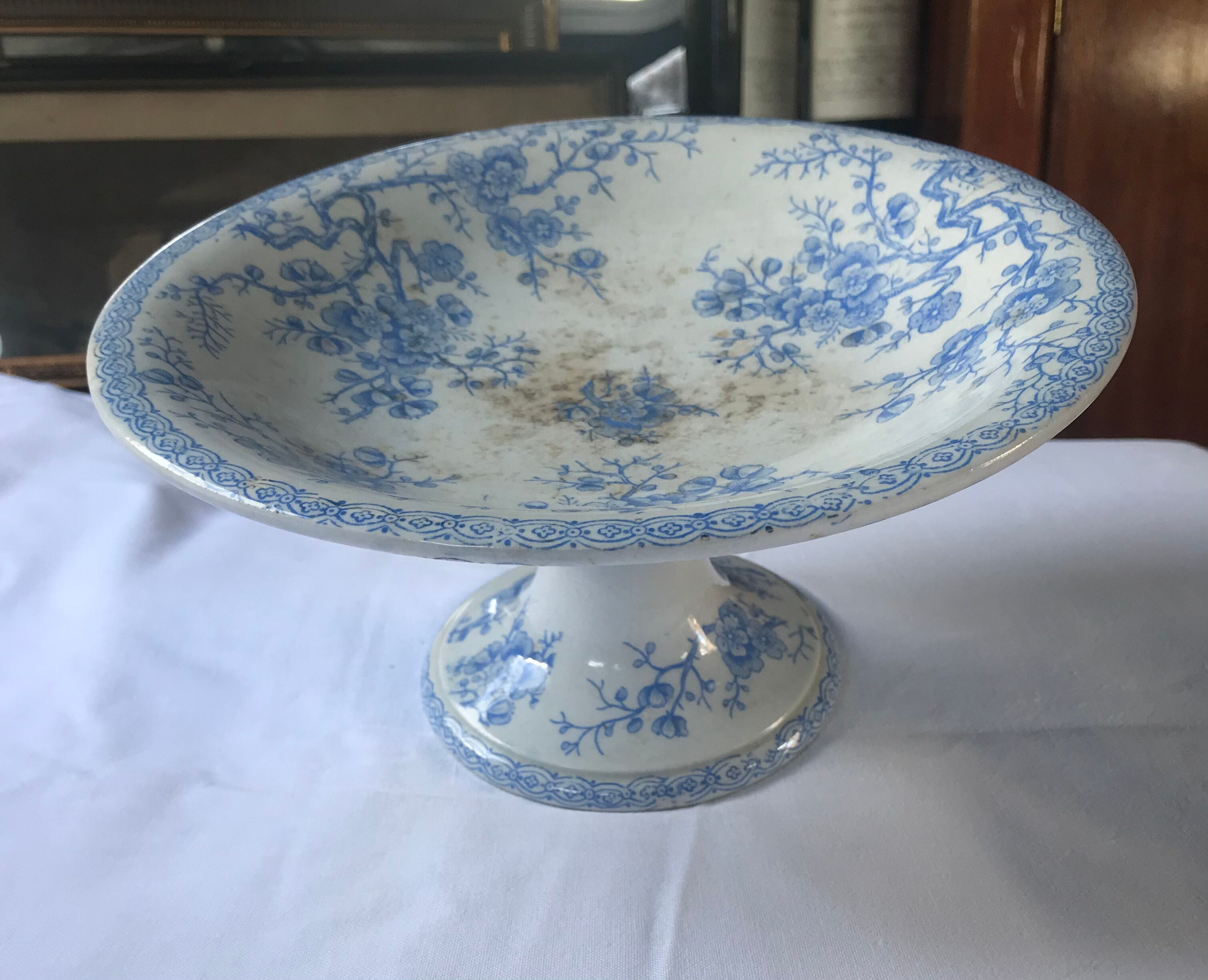 Compotier on piedouche in Gien earthenware