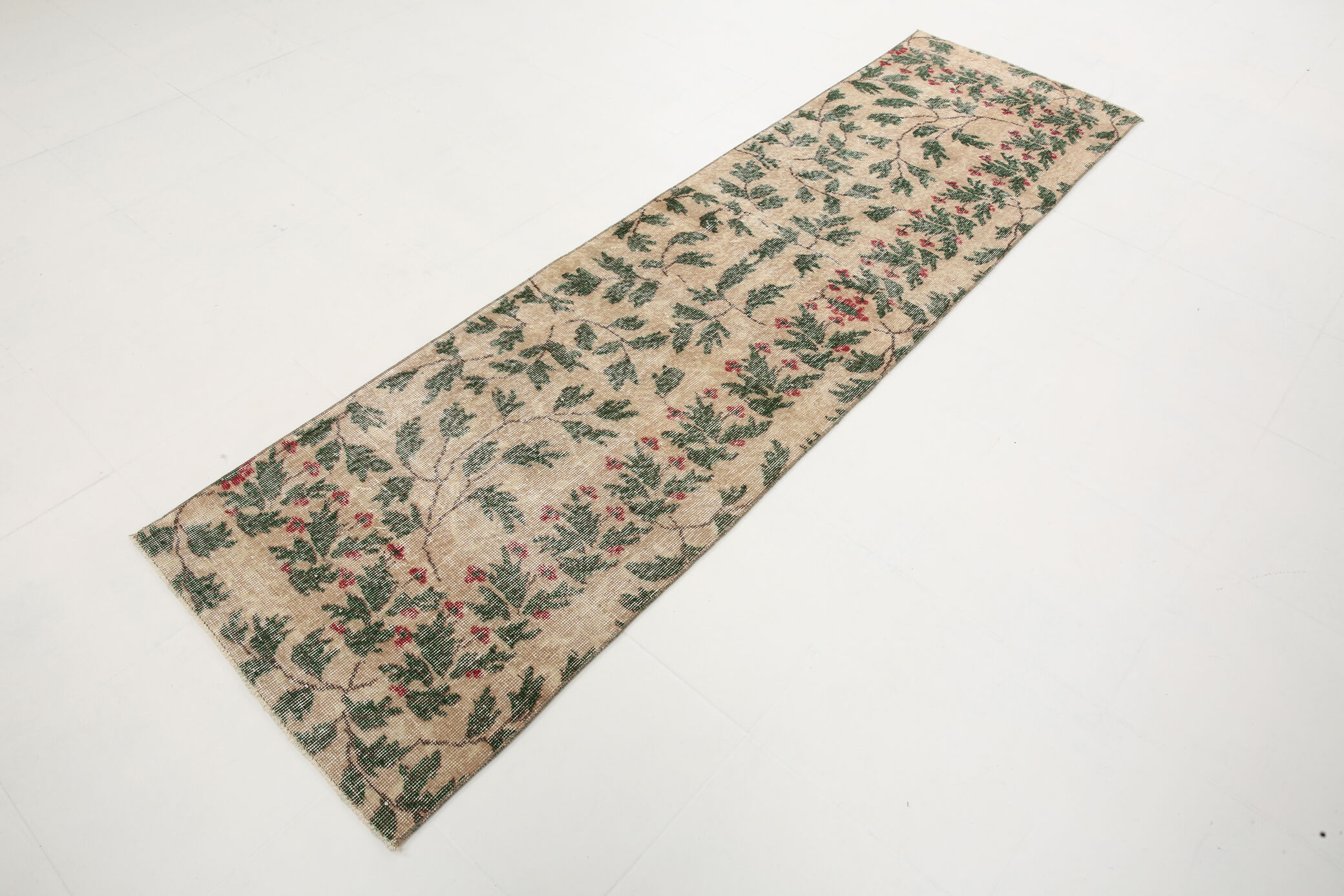 2x9 Vintage Floral Runner Rug, 77x271Cm