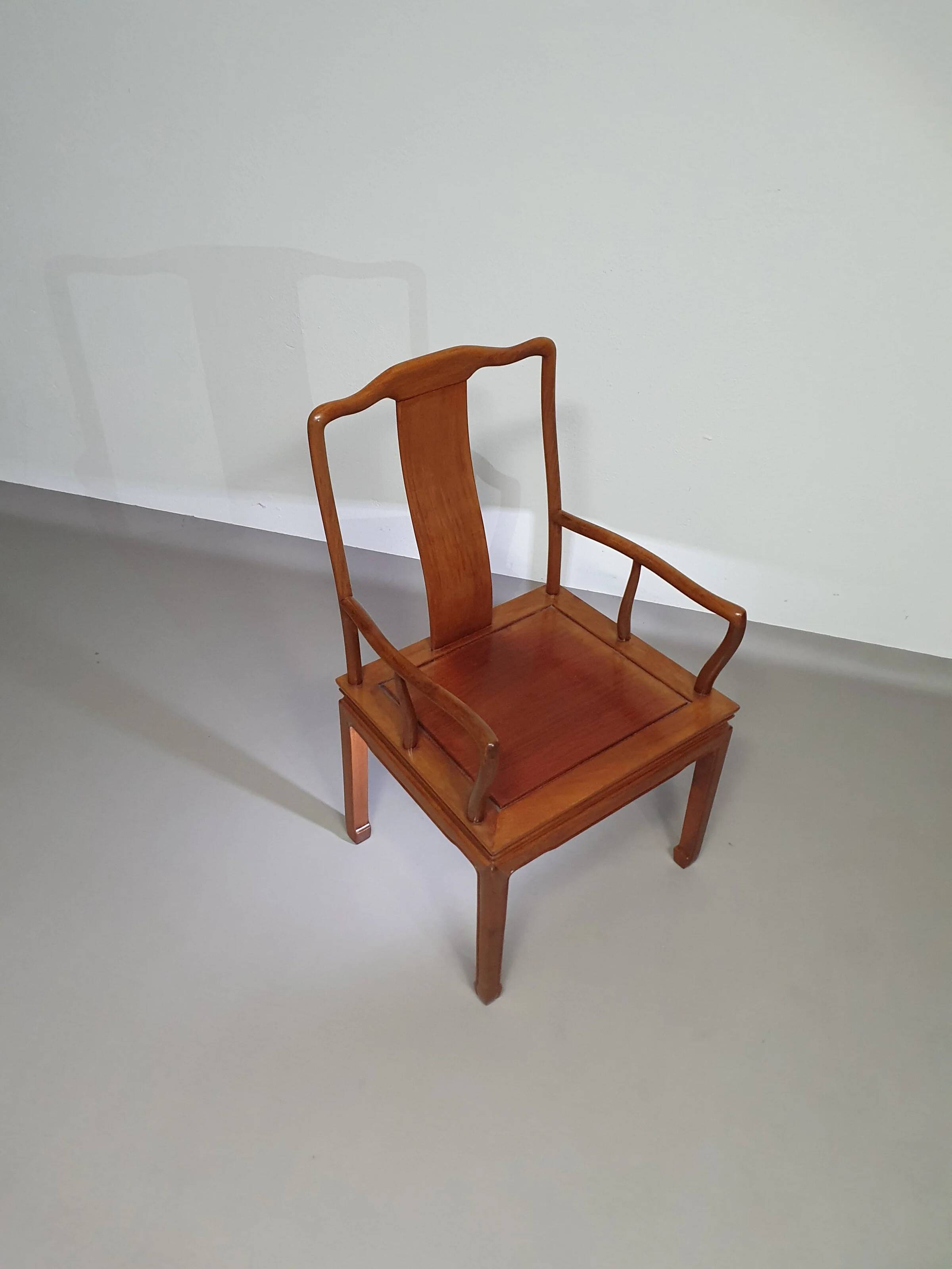 Vintage Chinese Ming rosewood chair