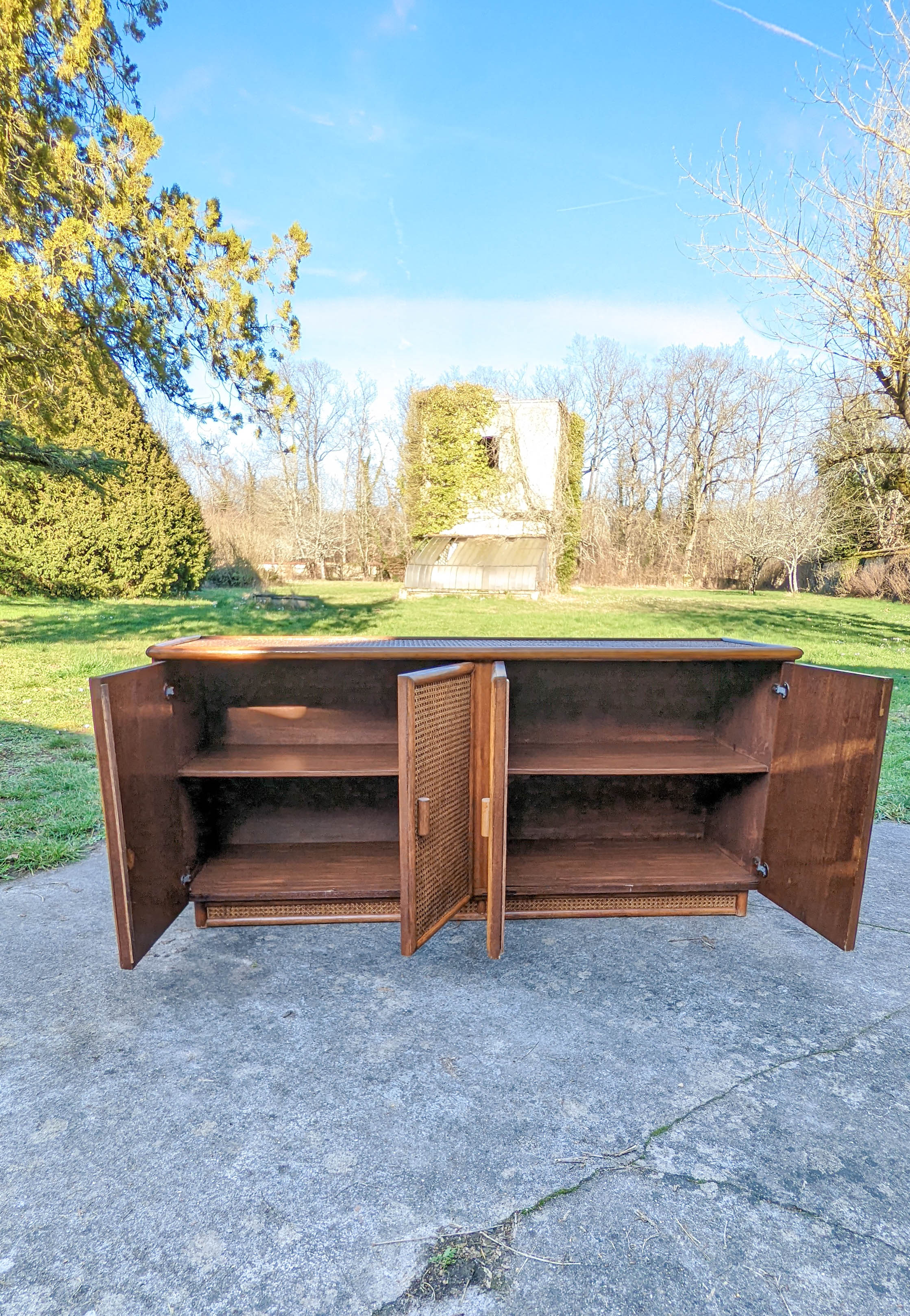 Rattan and canning buffet