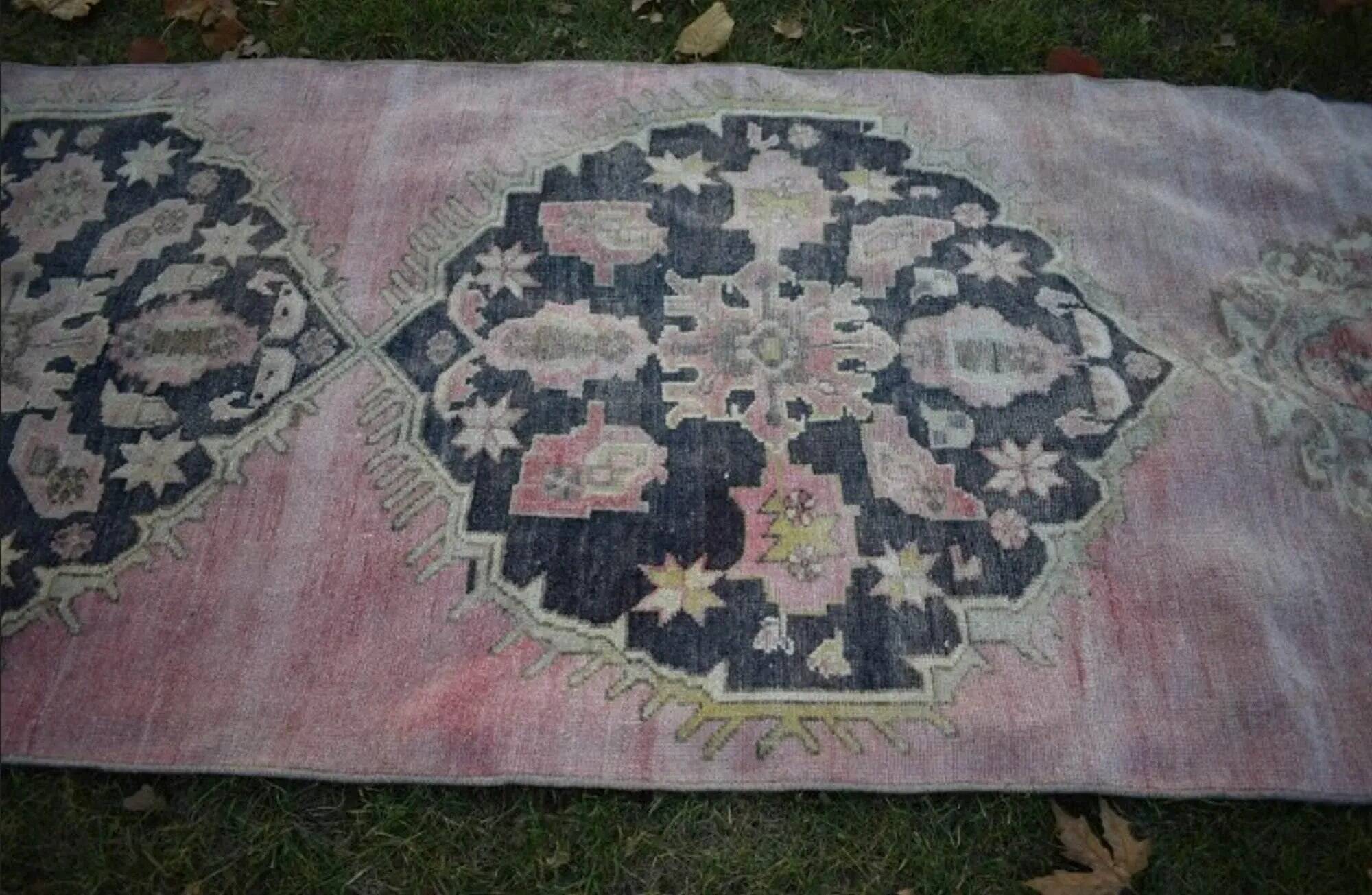 Vintage Turkish hallway rug 105x771 cm
