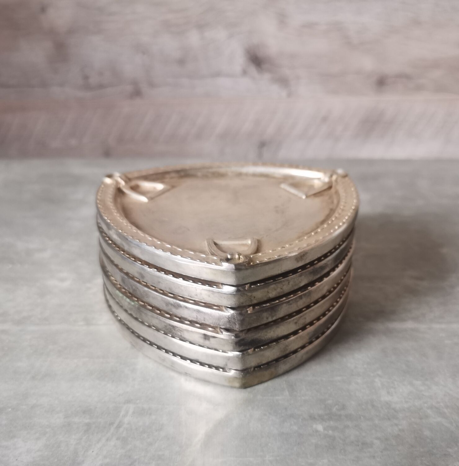 Horse-drawn coasters