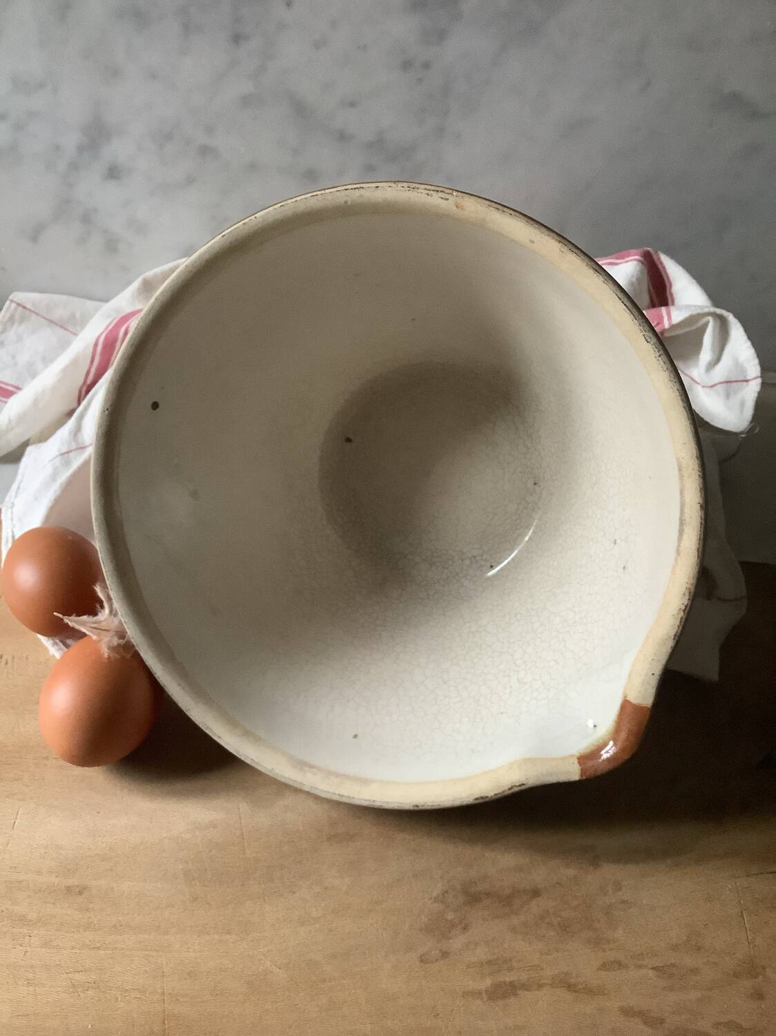 🍂 Small terracotta bowl with brown glazed neck 🍂