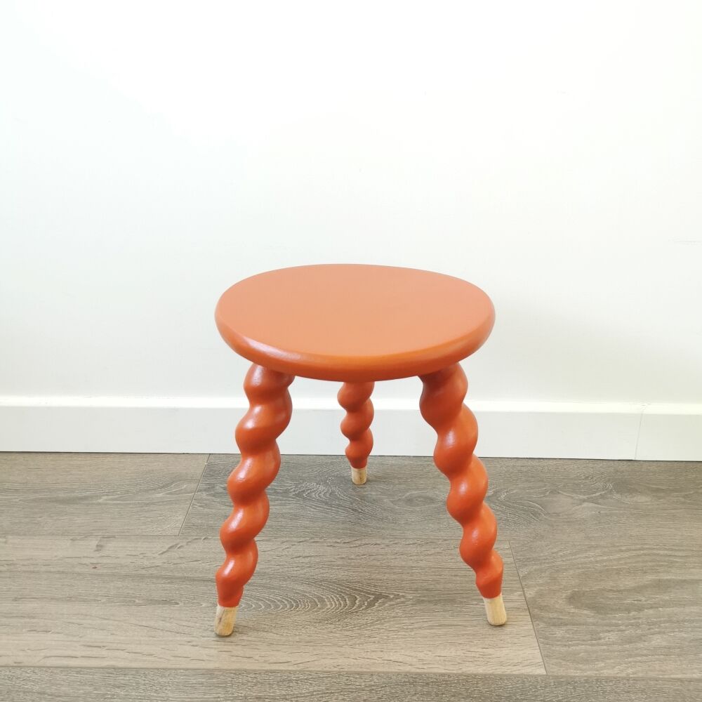 Tripod stool