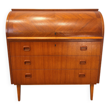 Rare Scandinavian curved secretary from Sweden.