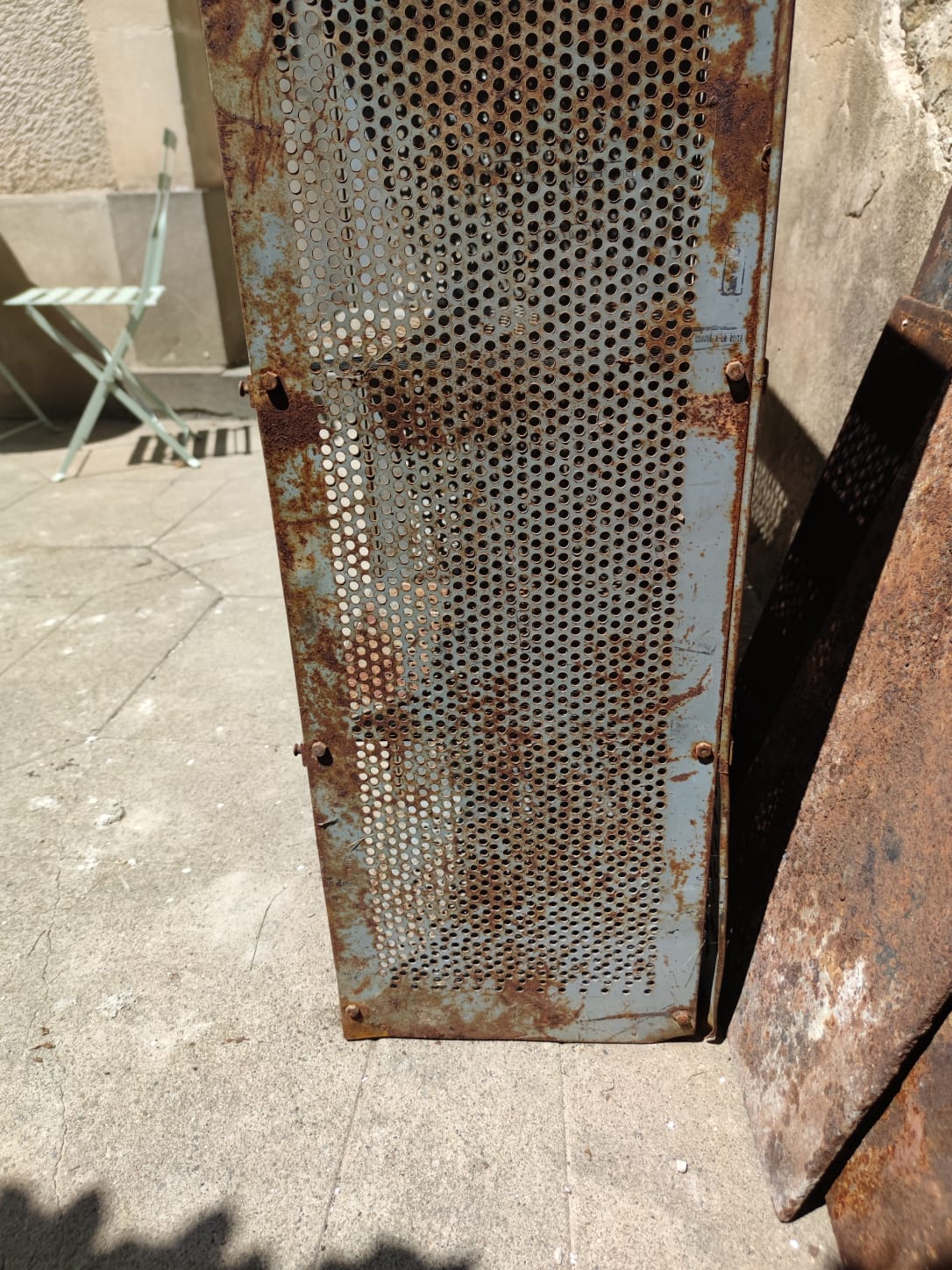 Postal sorting lockers