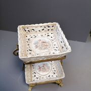 Serviteur faience
