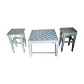 Checkered coffee table and two stools