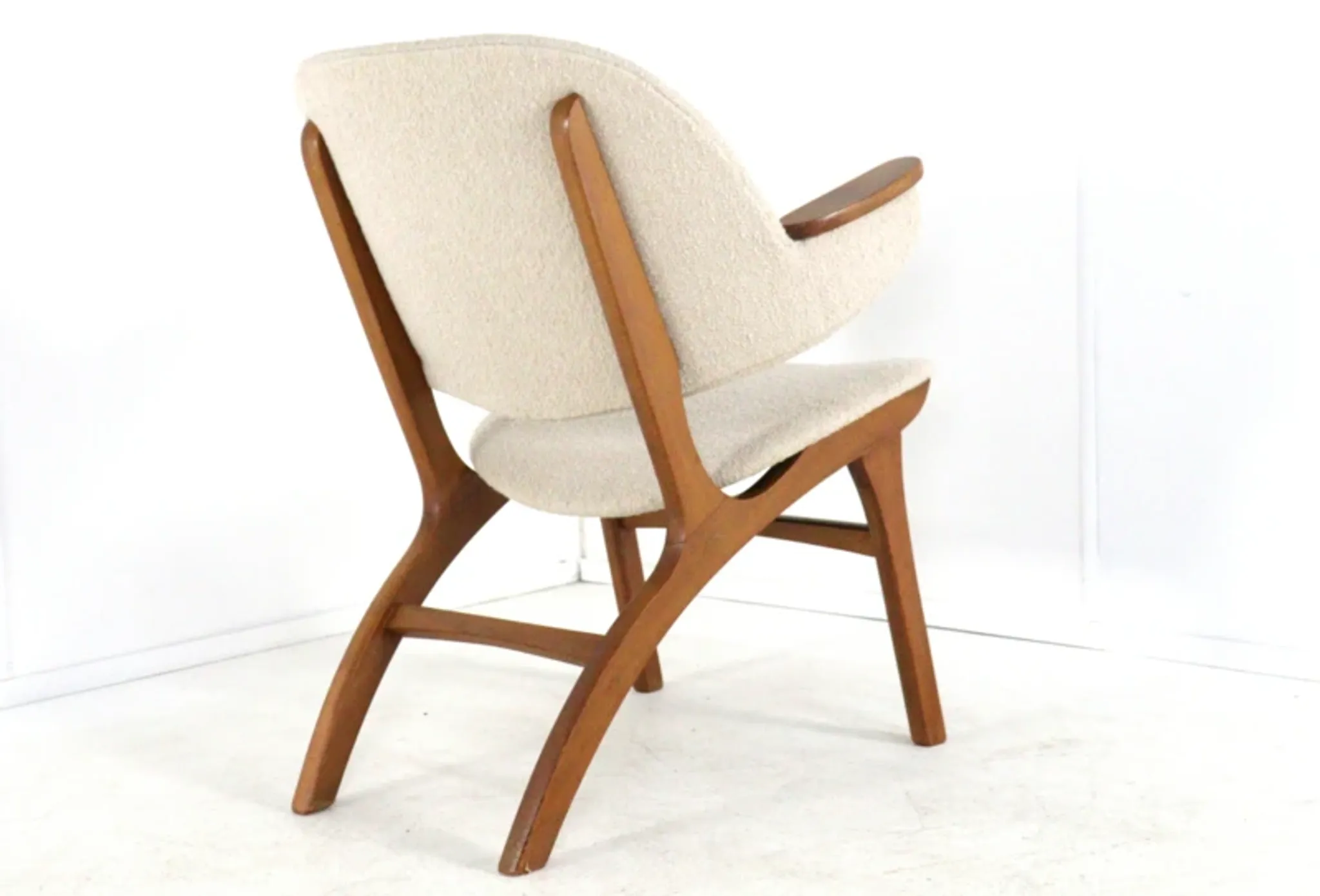 Carl Edward Matthes for Matthes Polstermøbelfabrik armchair model 33A
