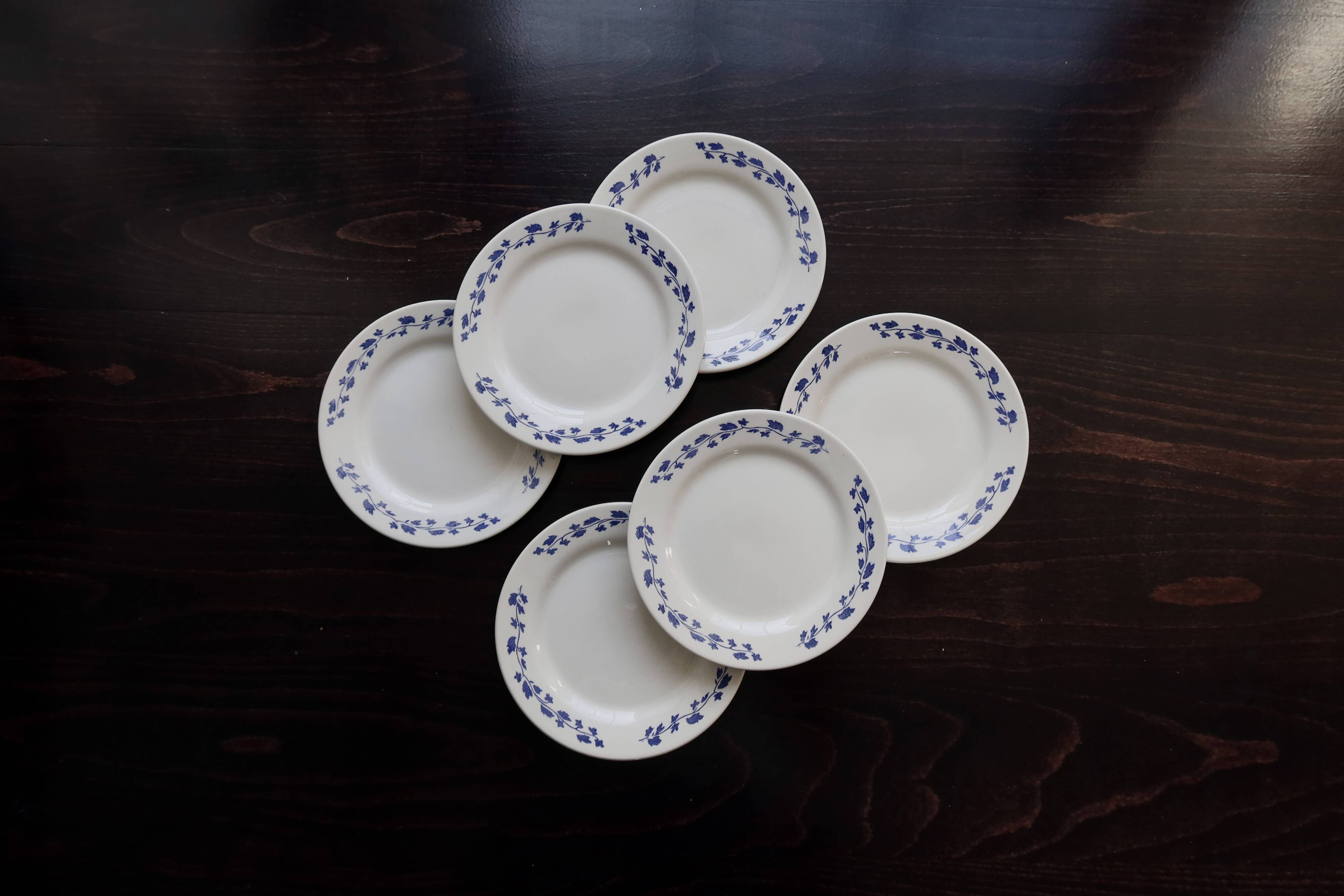 6 Vintage Dessert Plates – Oxford Earthenware – White & Blue