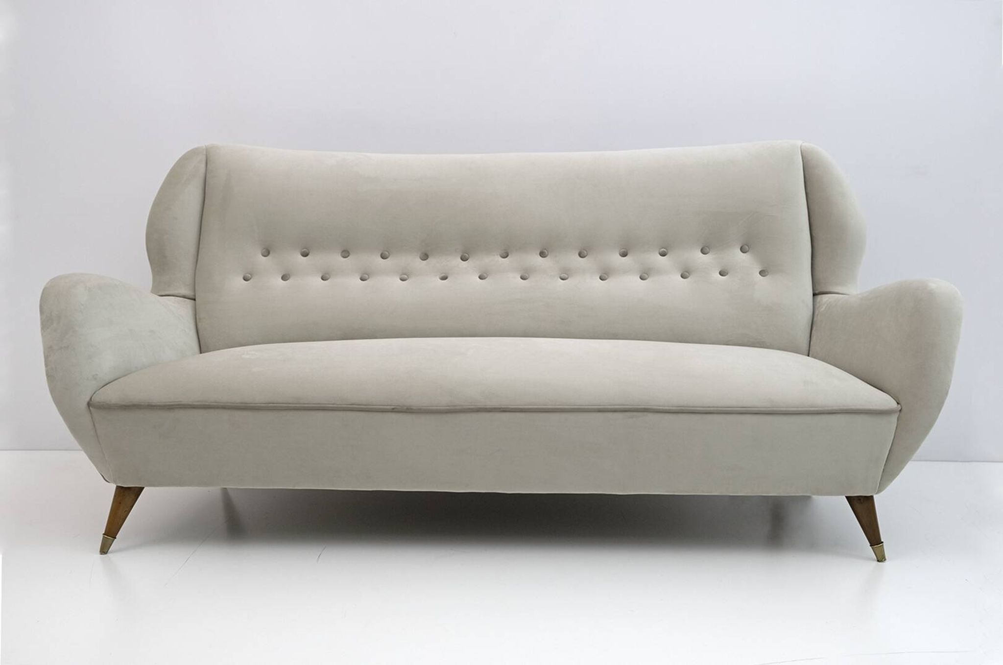 Attributed Gio Ponti Mid-Century Modern Velvet Sofa for ISA, 1950s