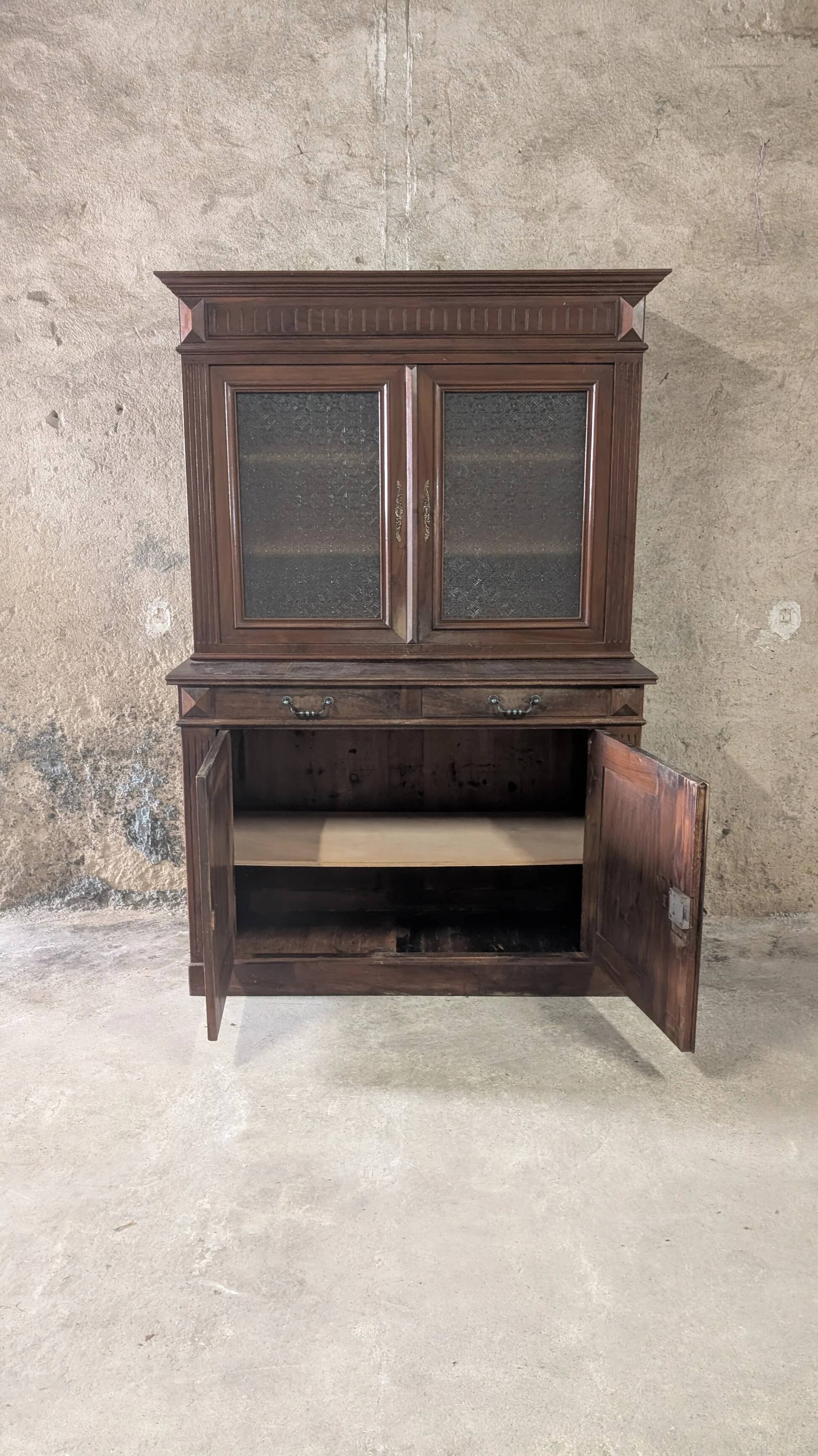 Solid wood display cabinet