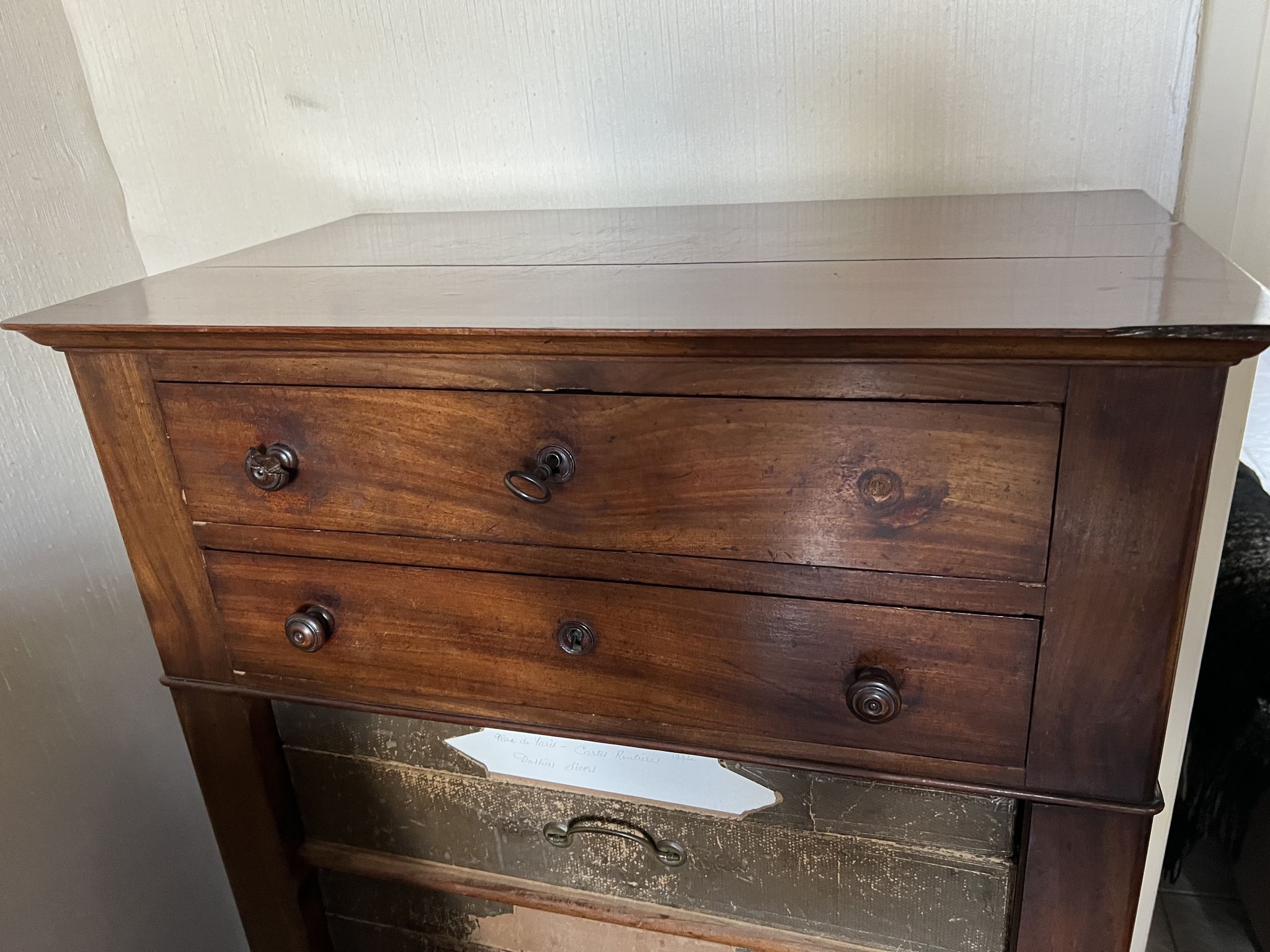 Cartonnier restauration ou meuble de métier notaire
