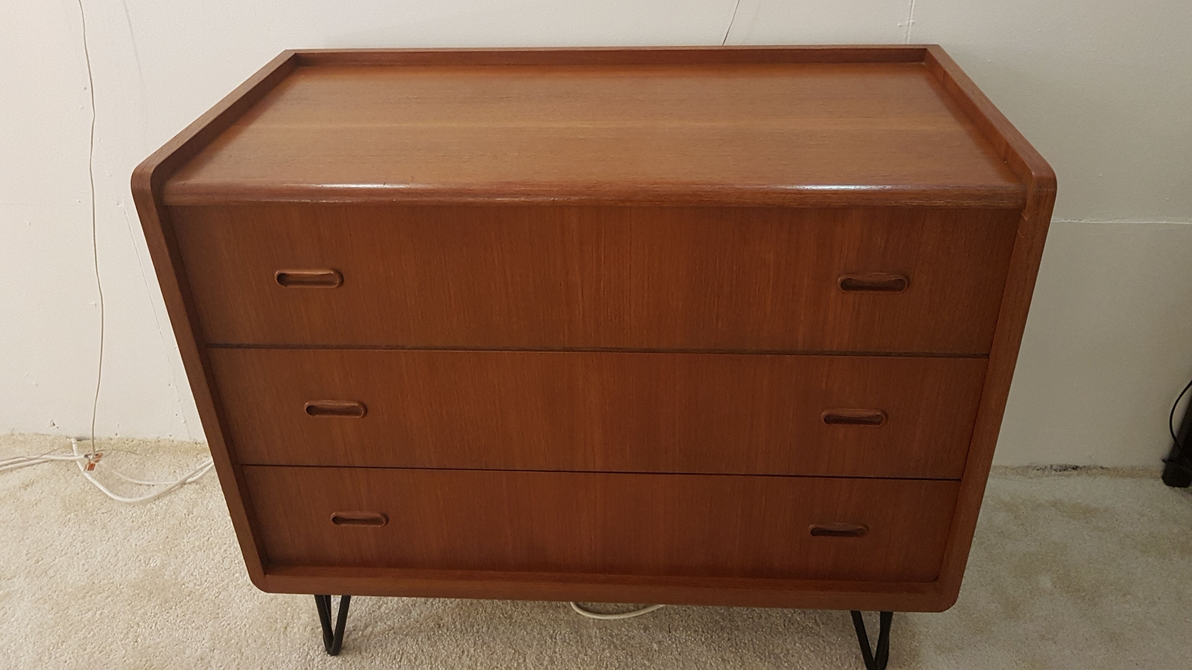 Scandinavian dresser