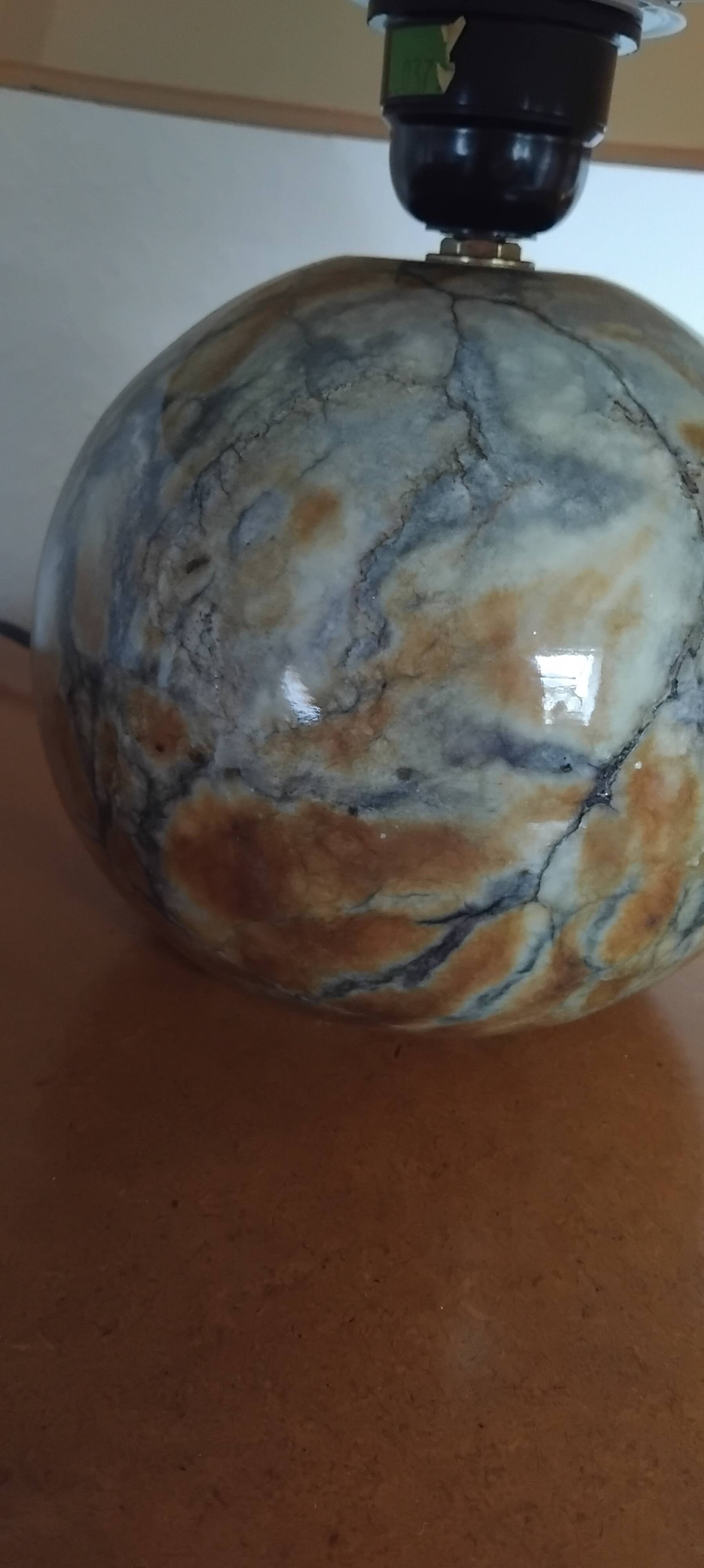 Boule en pierre